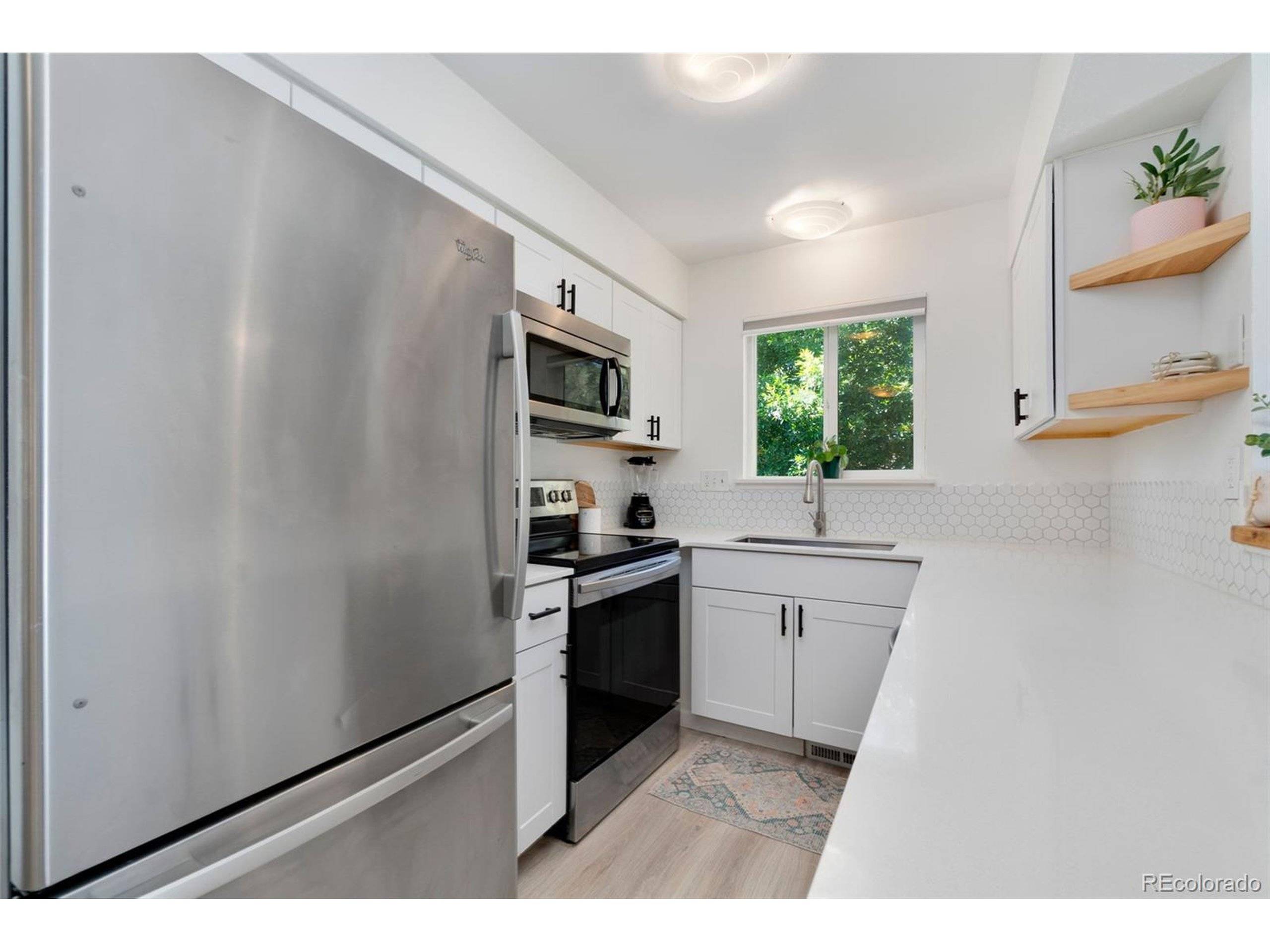 Denver, CO 80237,9255 E Lehigh Ave #208