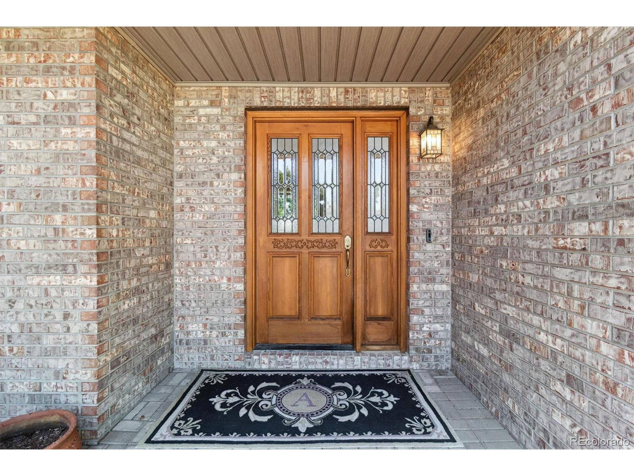 Broomfield, CO 80020,1123 Oakhurst Dr