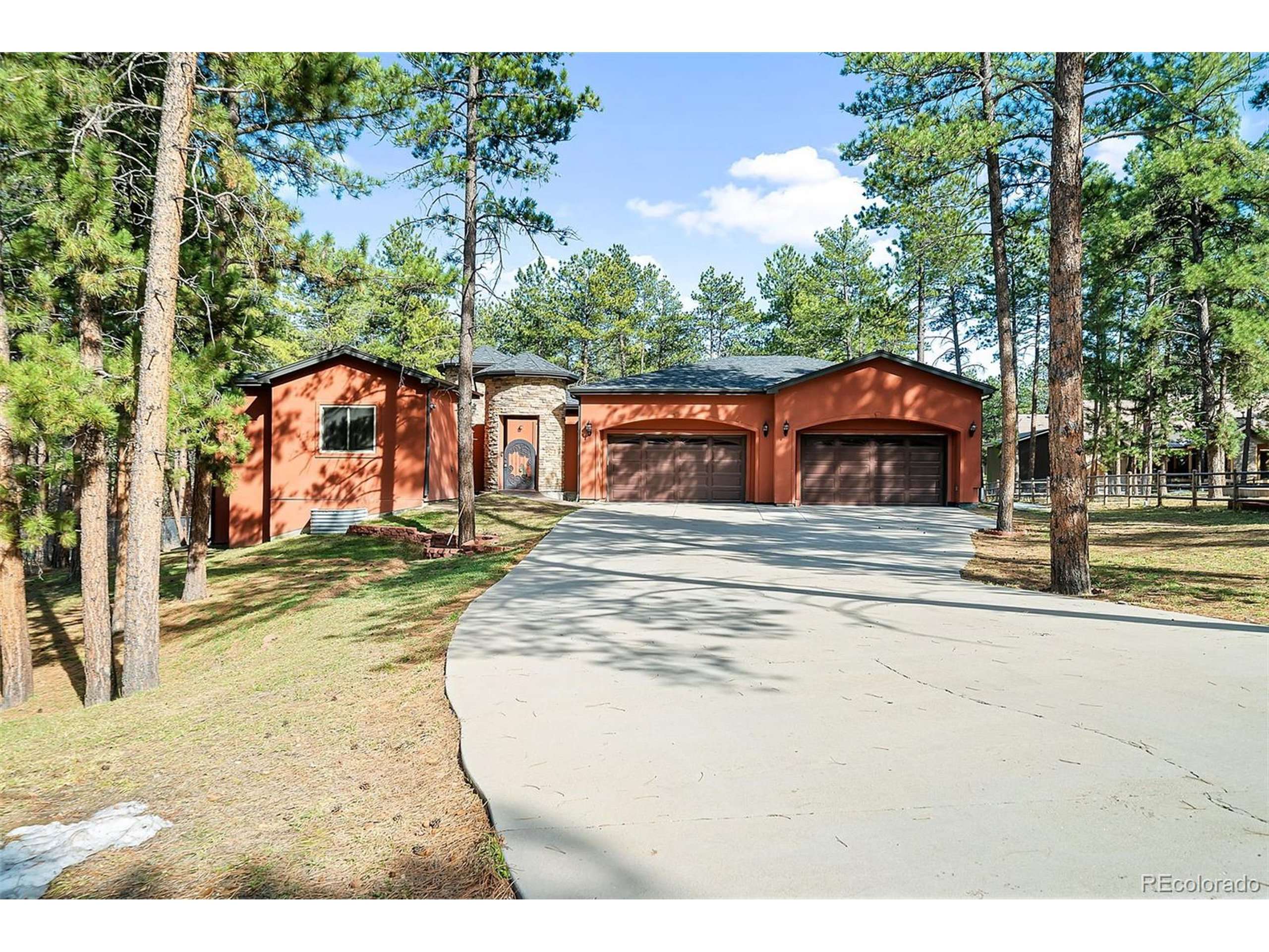 Larkspur, CO 80118,1399 Gore Cir