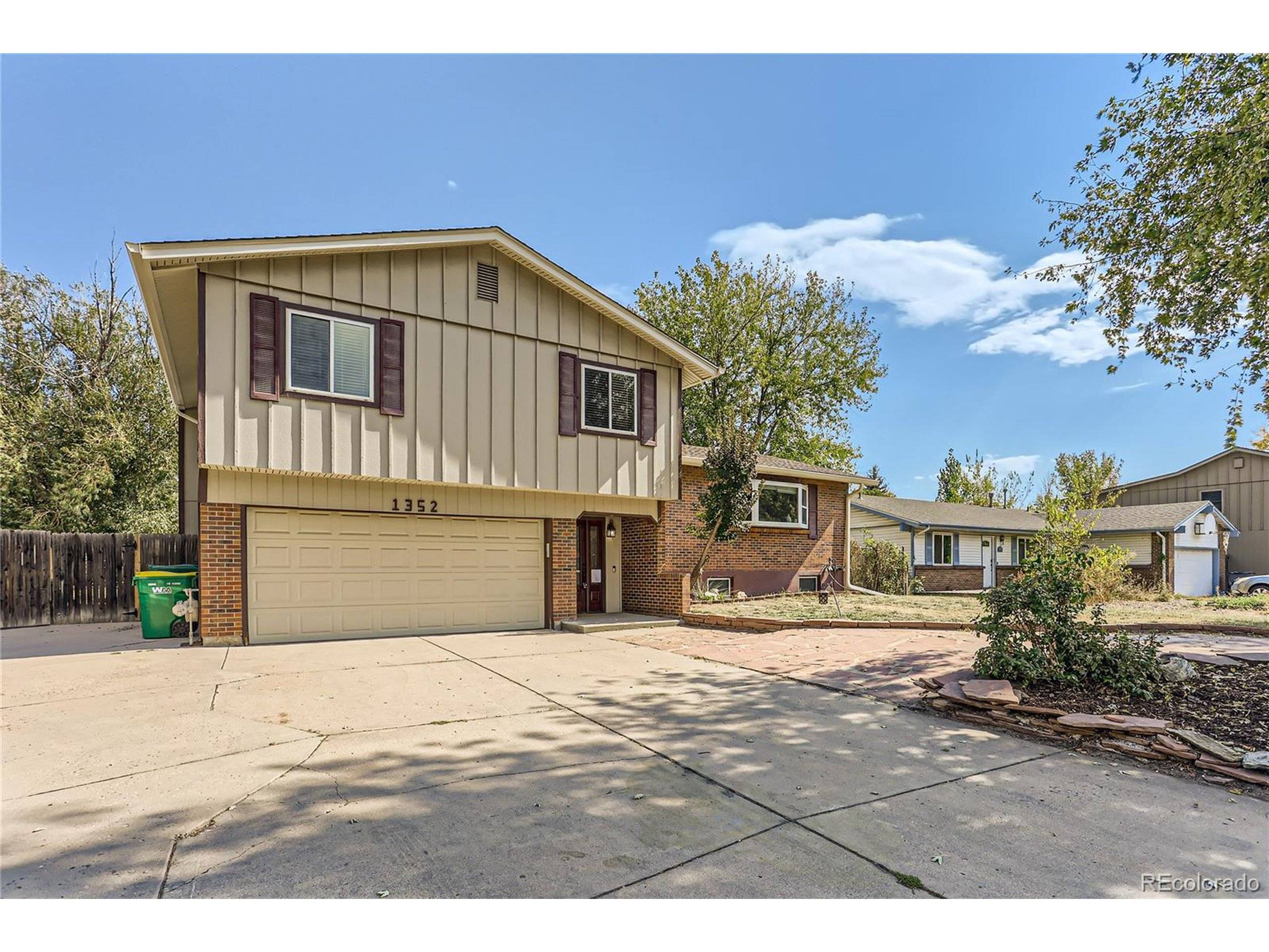 Aurora, CO 80012,1352 S Peoria Ct