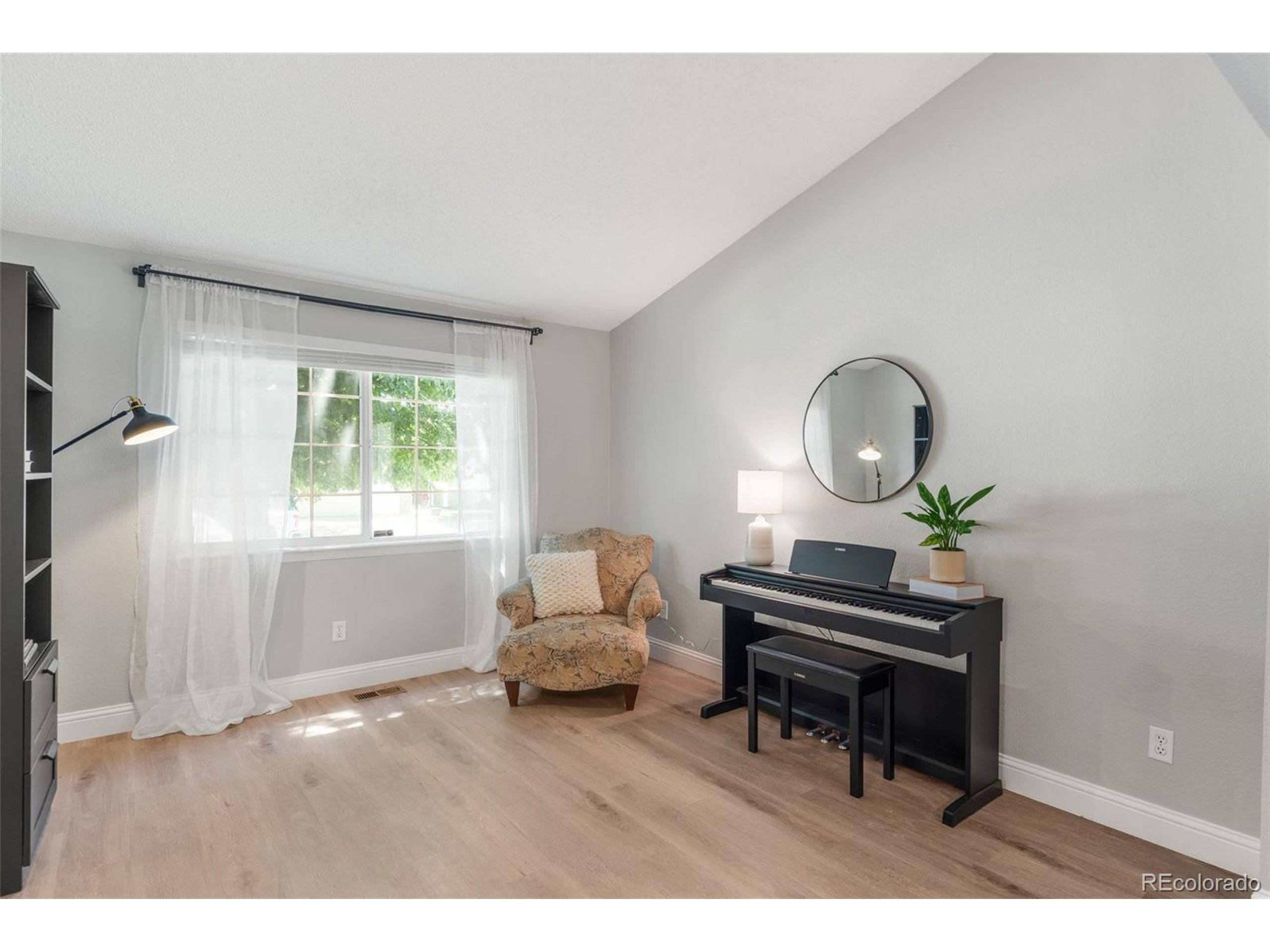Centennial, CO 80015,5332 S Lisbon Way