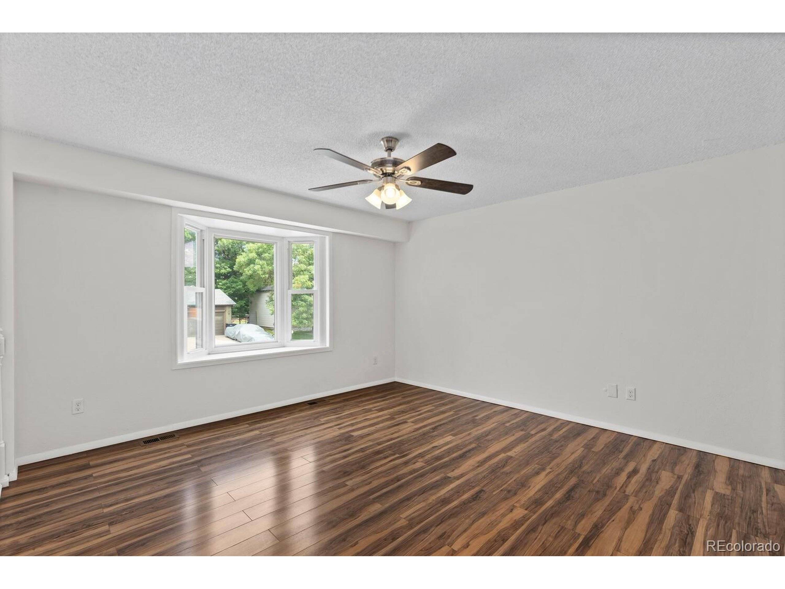 Thornton, CO 80233,11823 Steele St