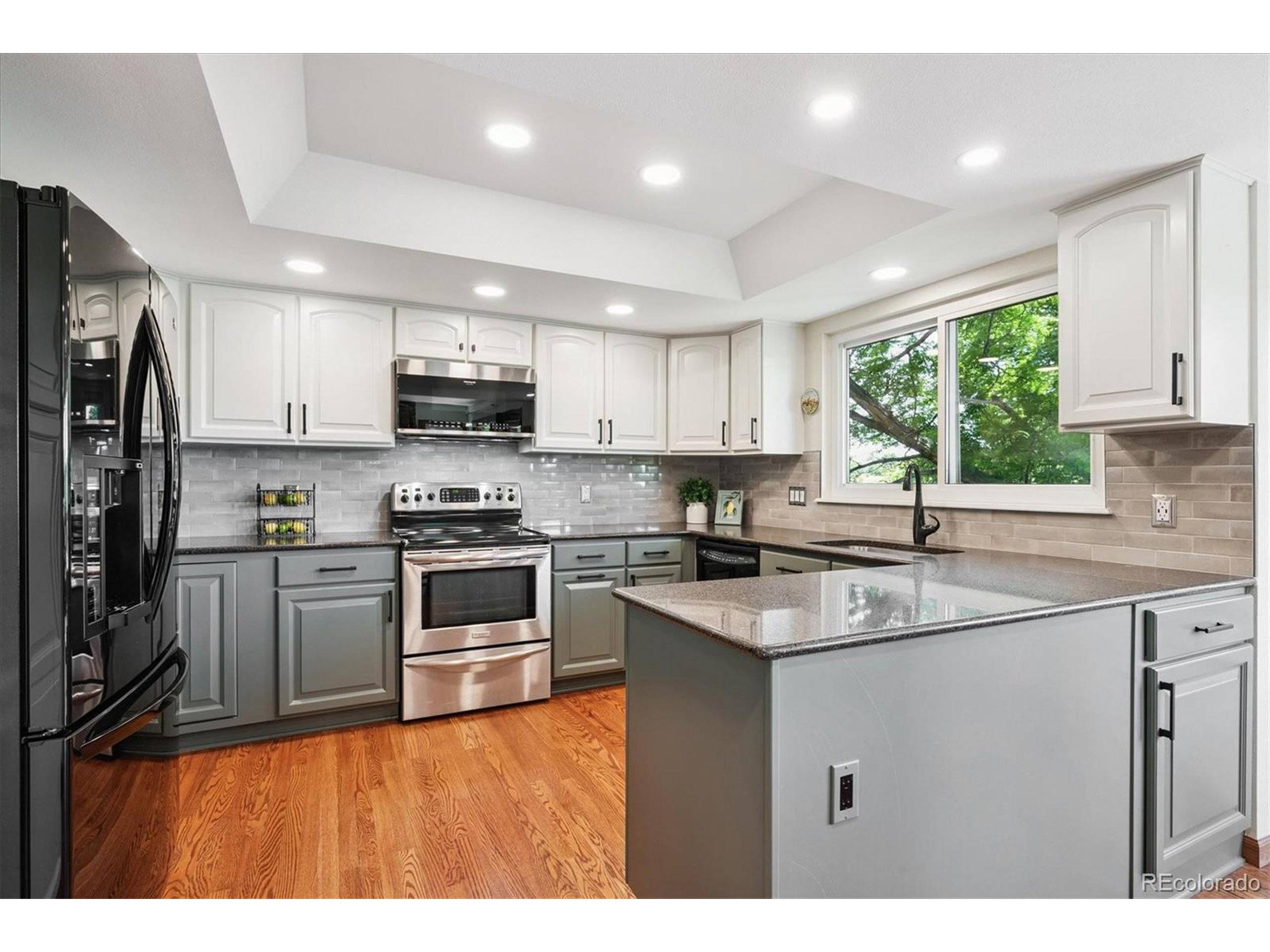 Highlands Ranch, CO 80126,984 Shadow Mountain Dr