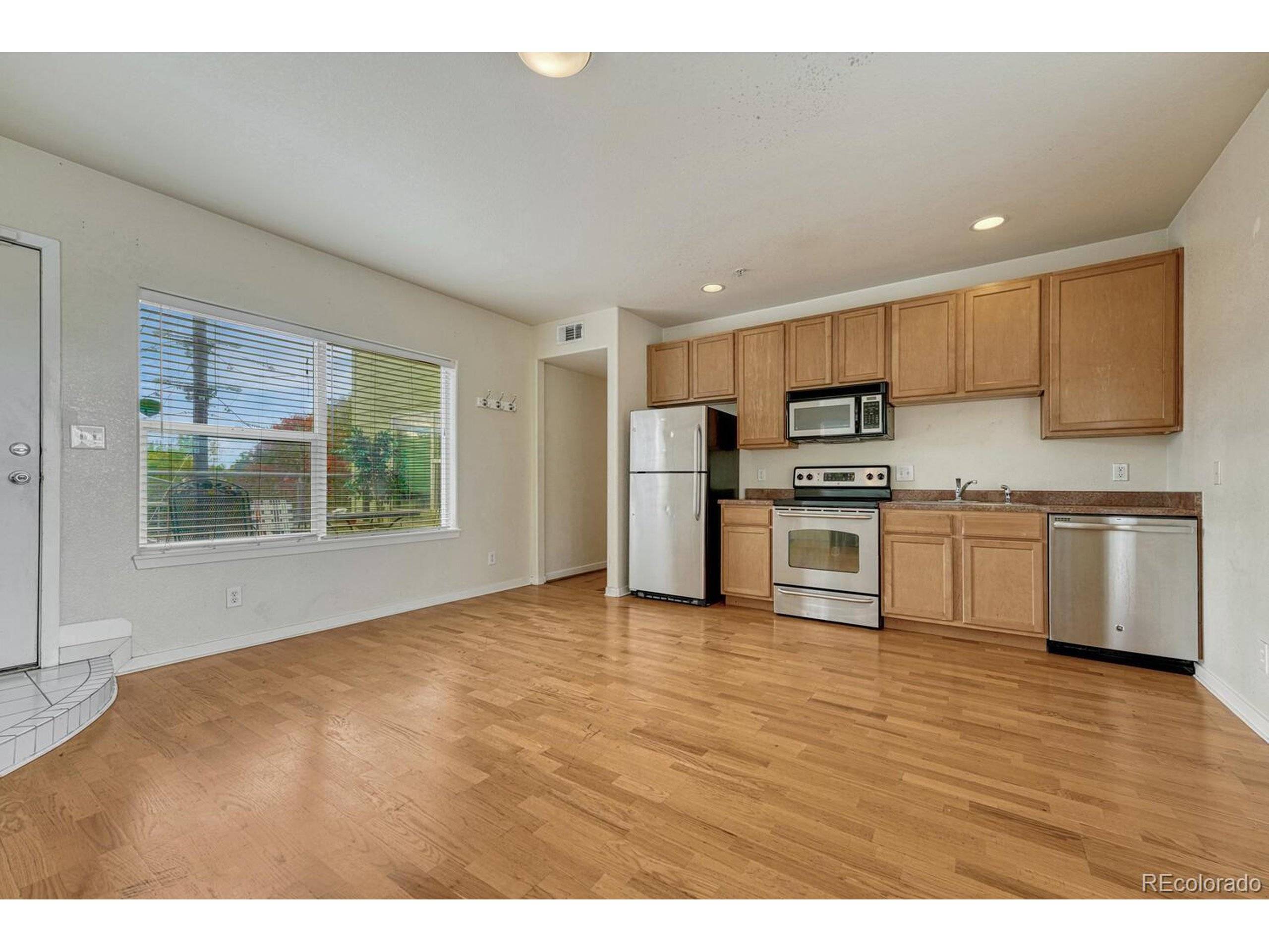 Denver, CO 80210,2389 S High St #4