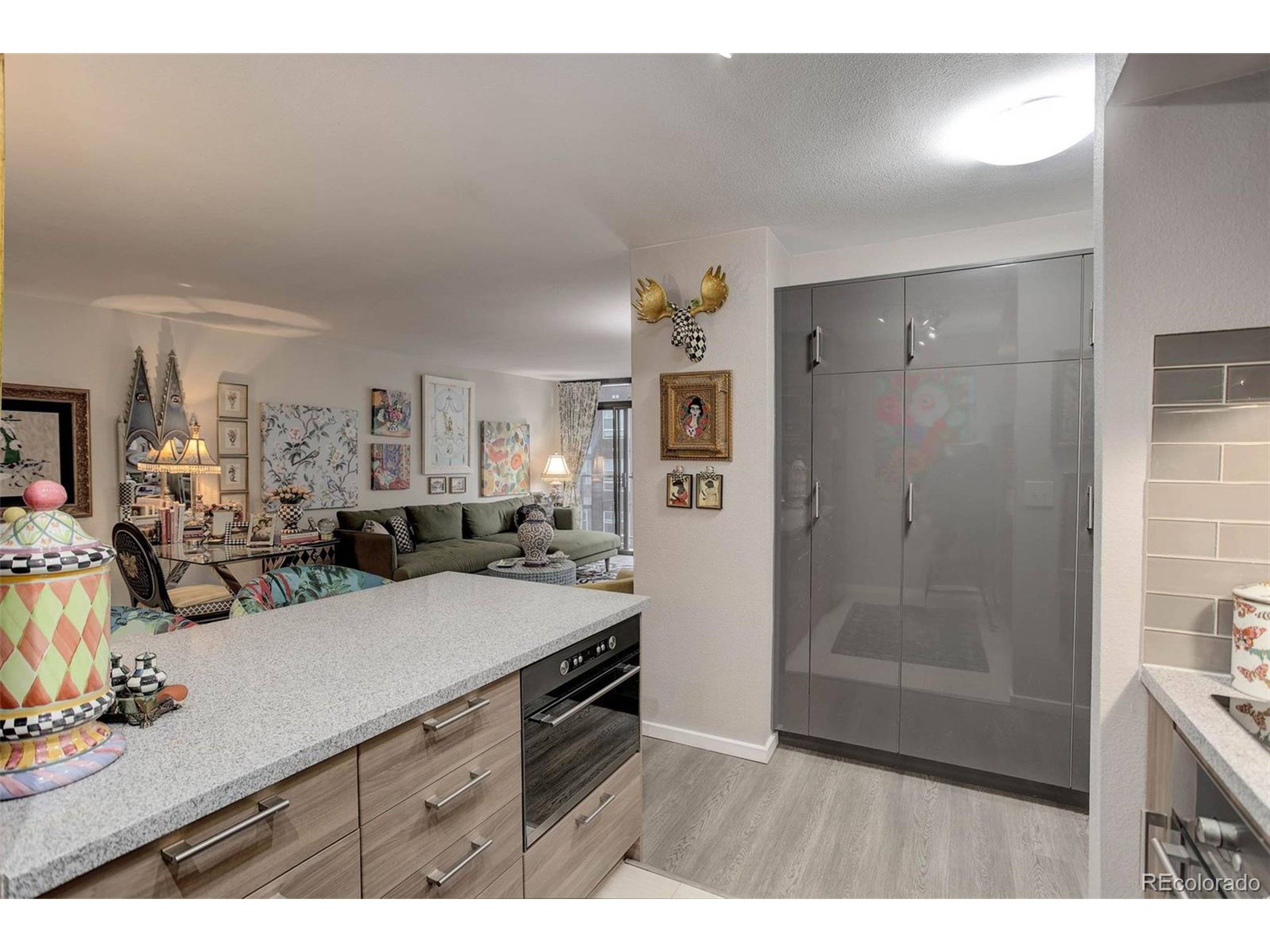 Denver, CO 80206,2 Adams St #809