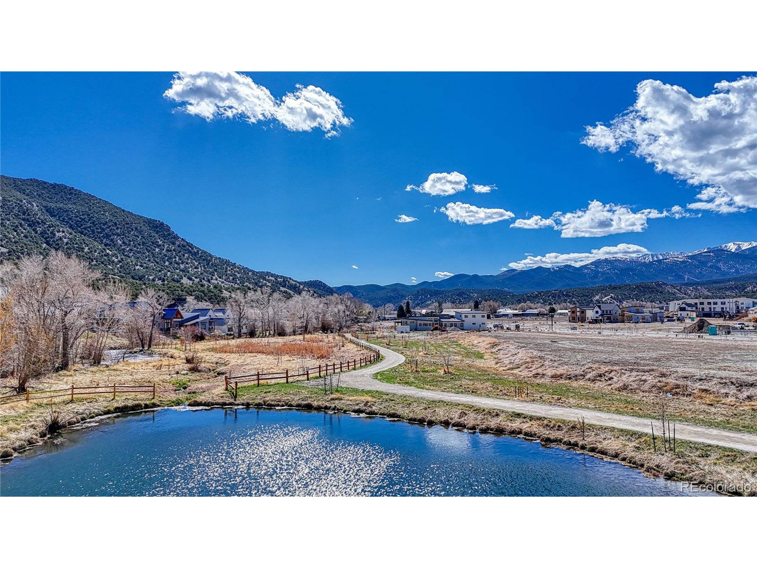 Salida, CO 81201,220 Southside Loop