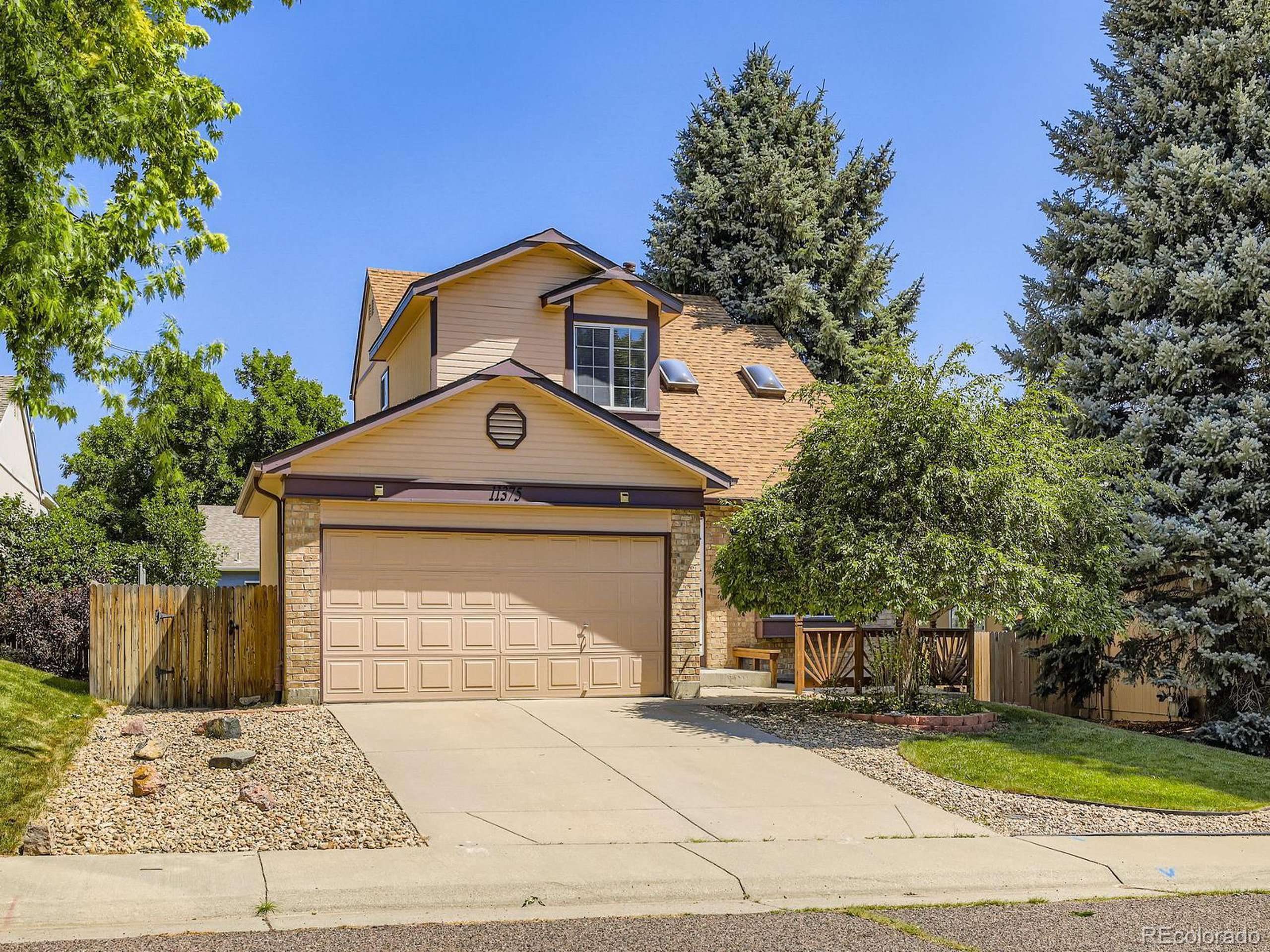 Littleton, CO 80127,11375 W Maplewood Ave