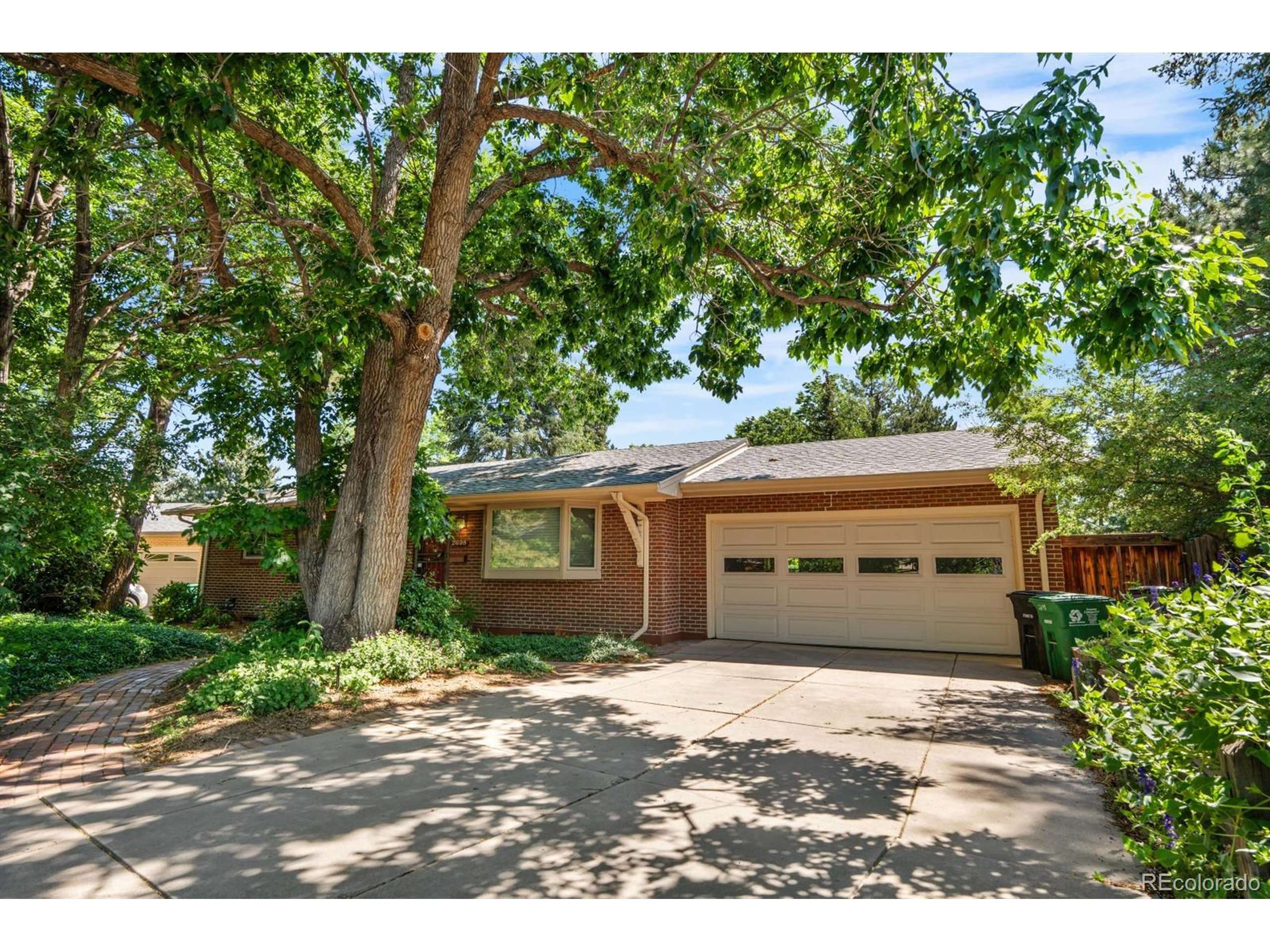 Denver, CO 80224,2698 S Niagara St
