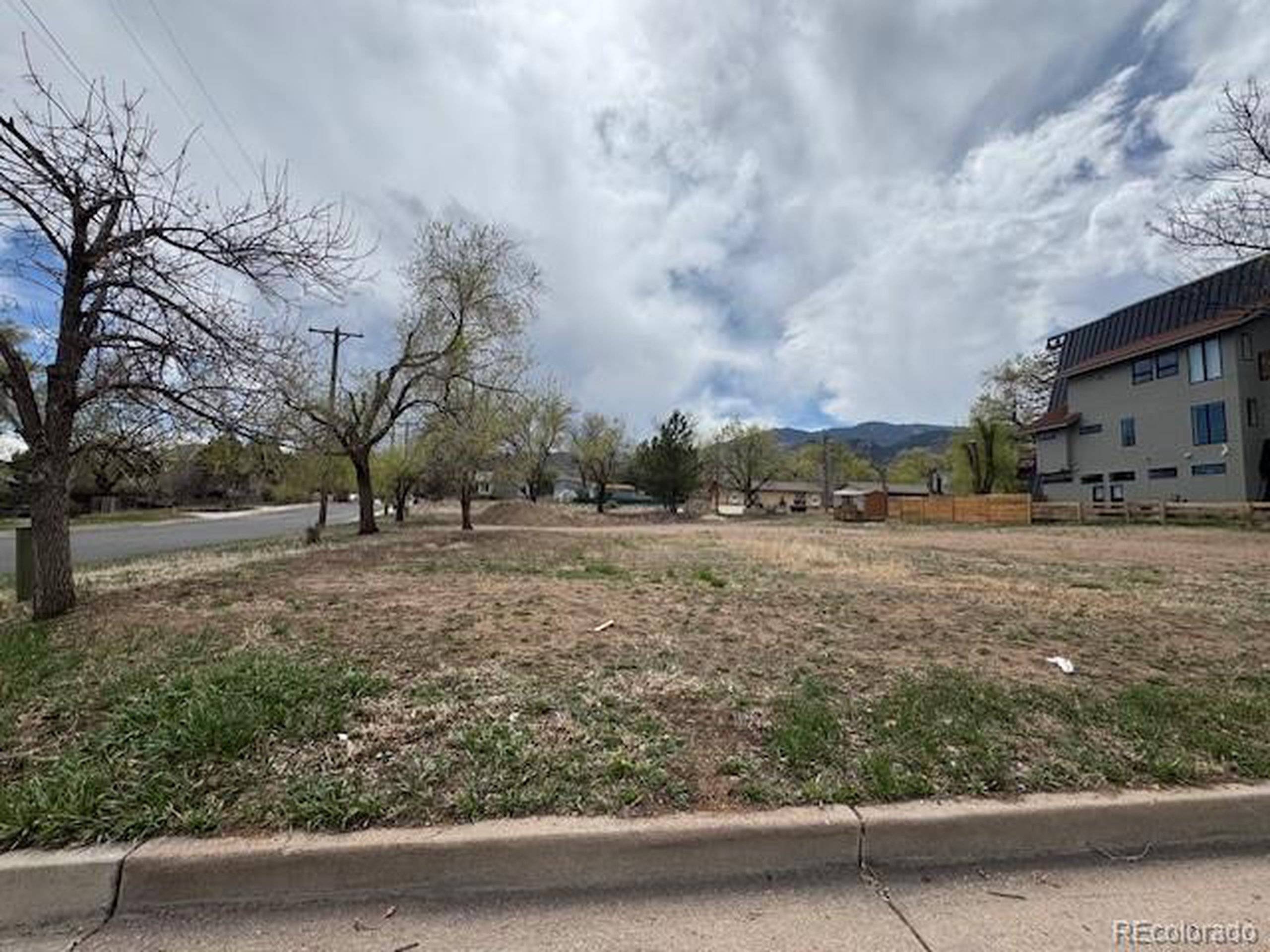 Colorado Springs, CO 80904,1006 S 25th St