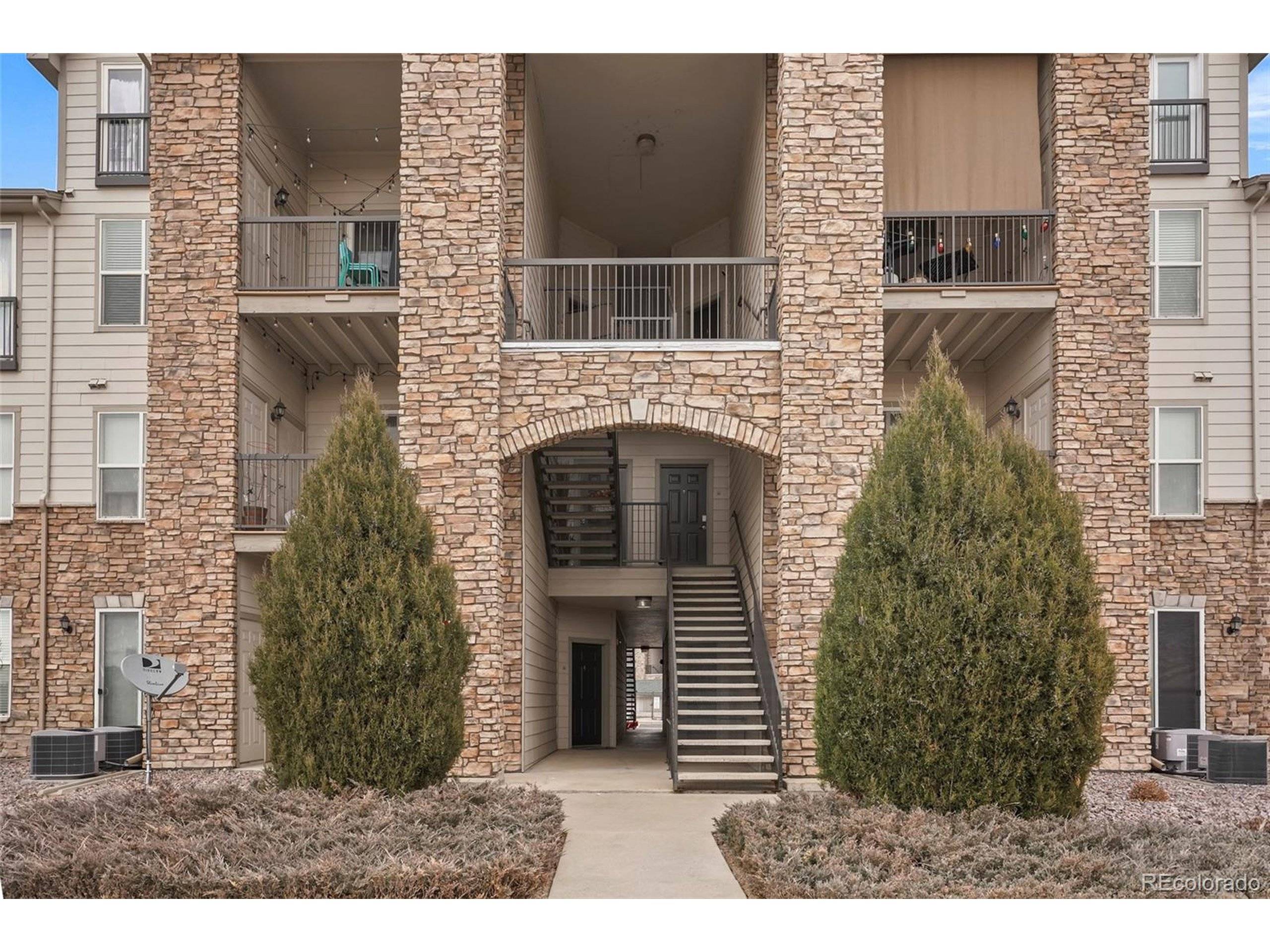 Englewood, CO 80112,7292 S Blackhawk St #2-103