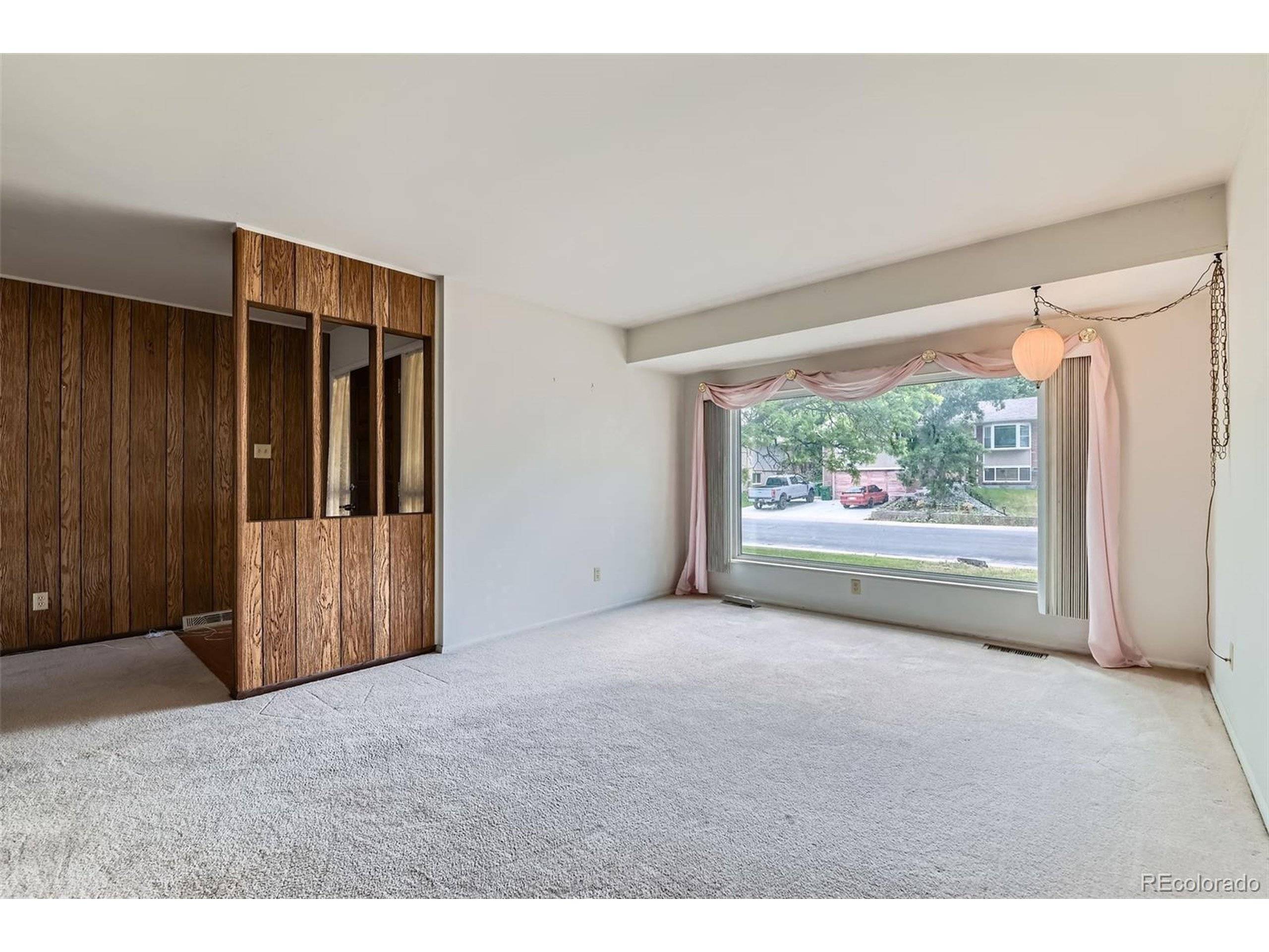 Lakewood, CO 80228,2122 S Yank Way