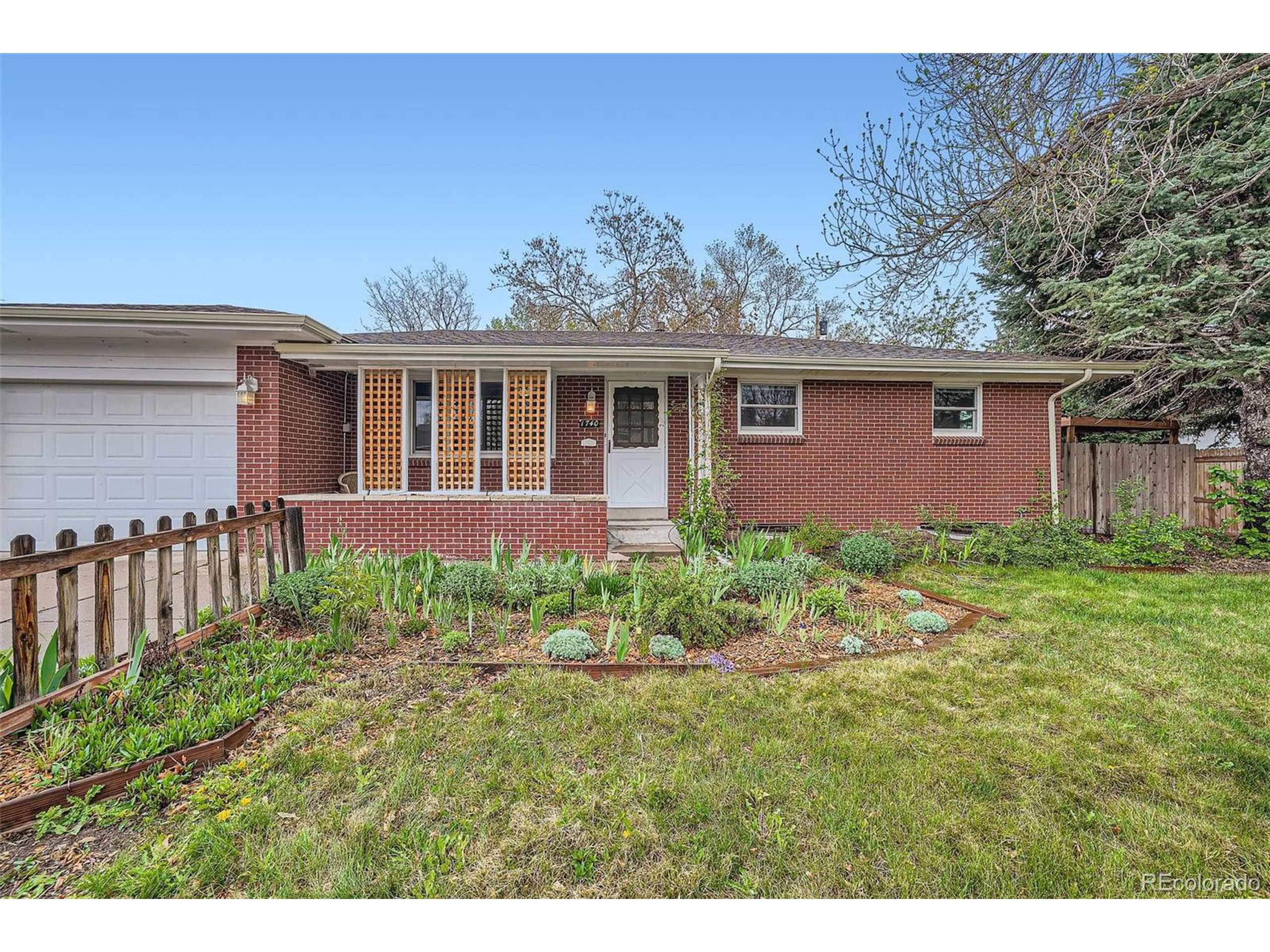 Lakewood, CO 80232,1740 S Estes St