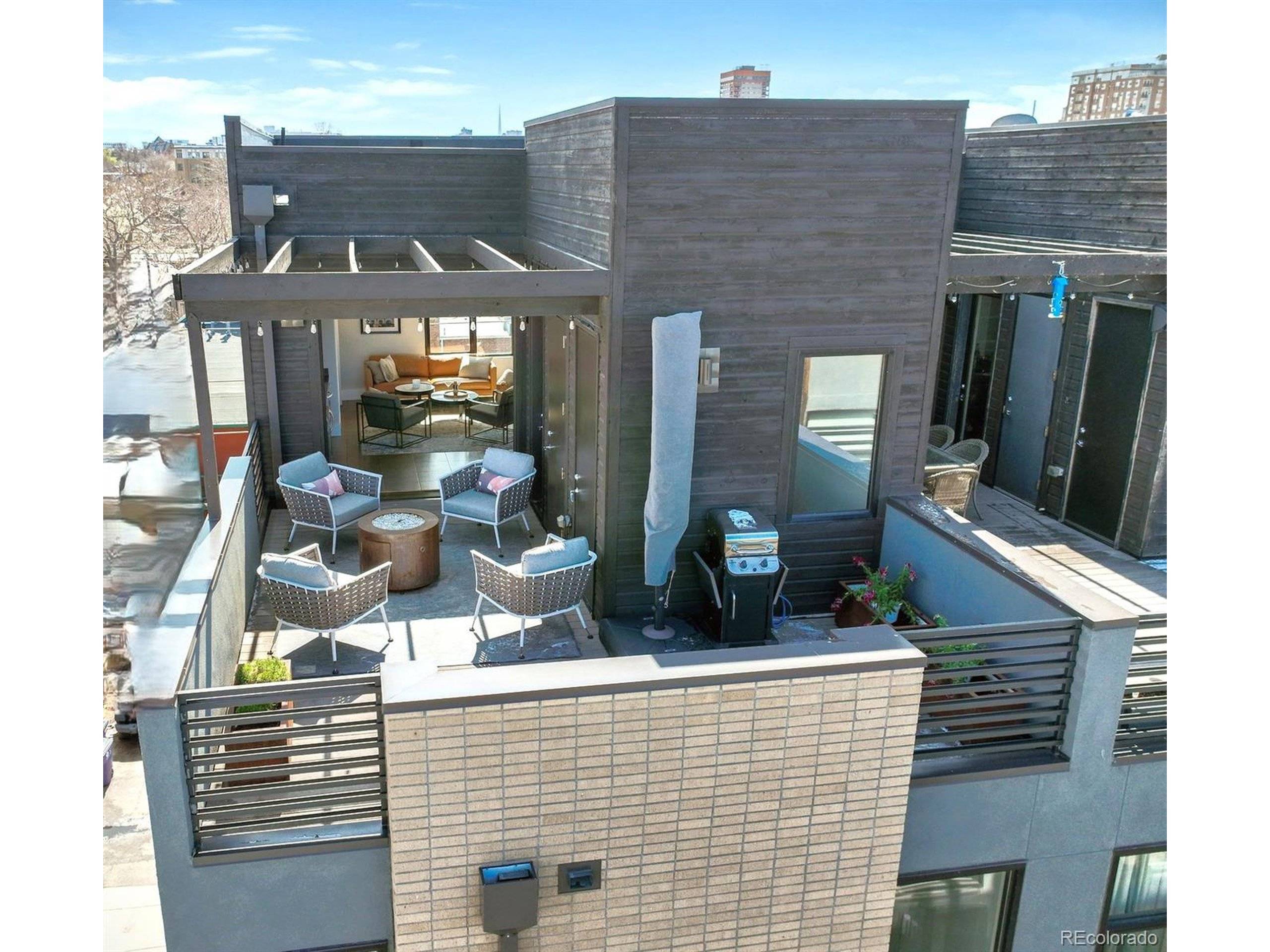 Denver, CO 80205,2442 Champa St