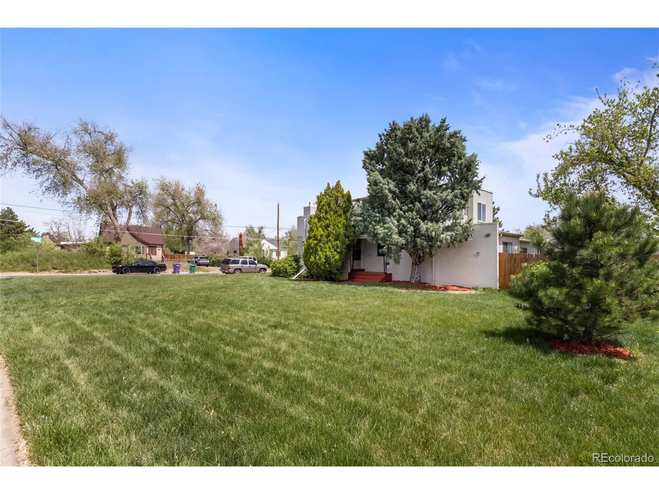 Denver, CO 80219,1400 S Knox Ct