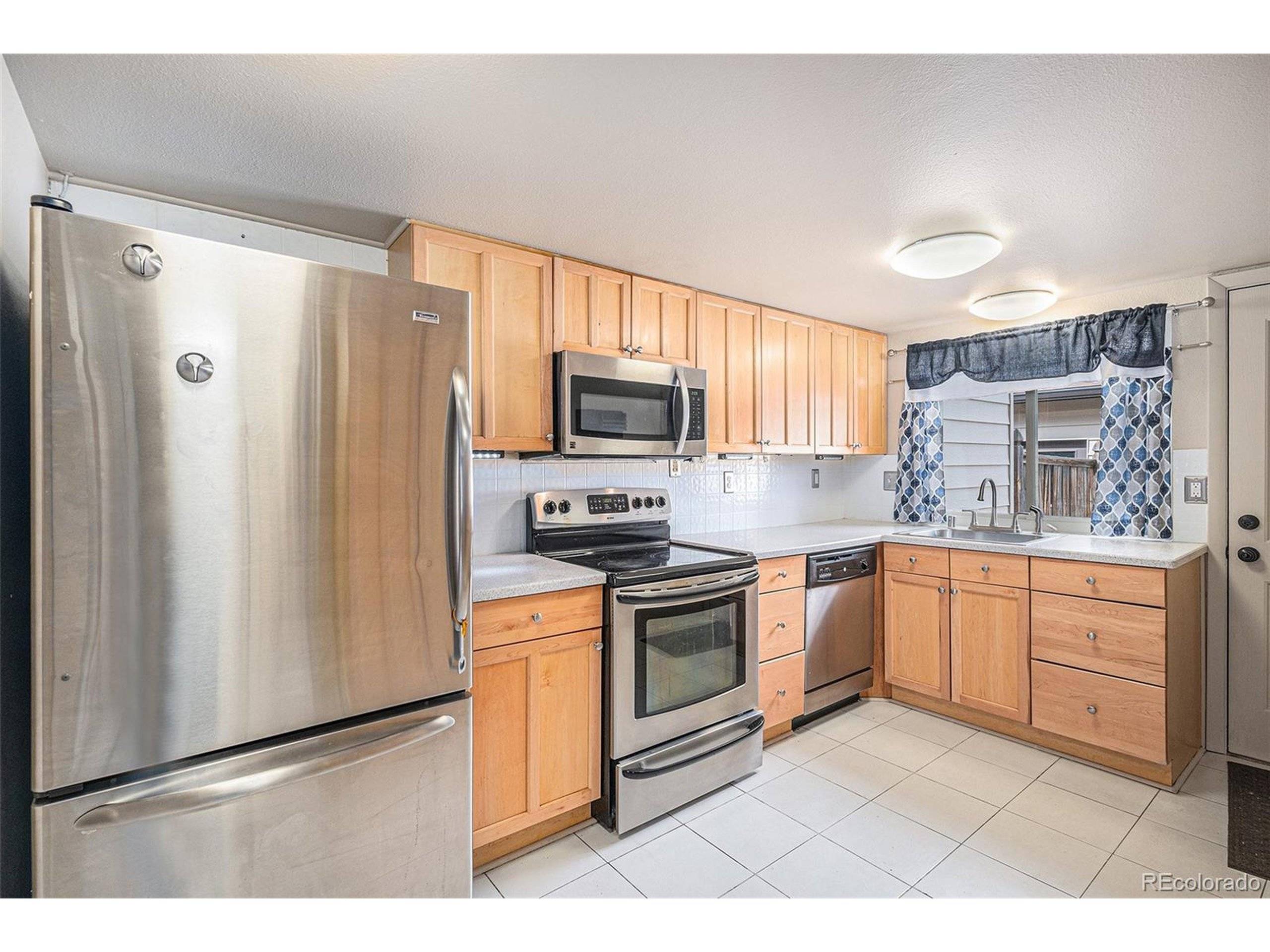 Aurora, CO 80013,3593 S Kittredge St #E