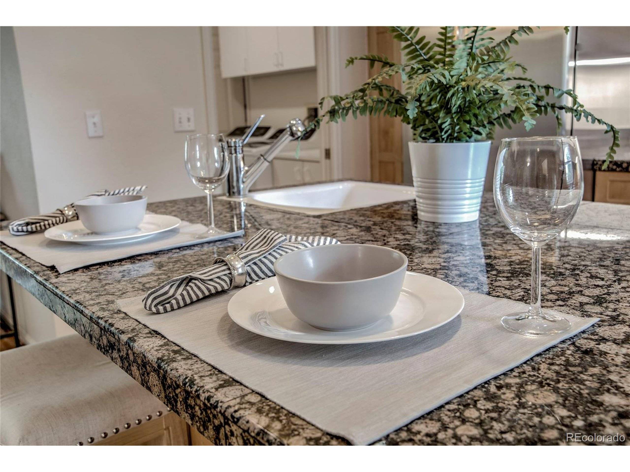 Lafayette, CO 80026,1705 Stonehenge Dr