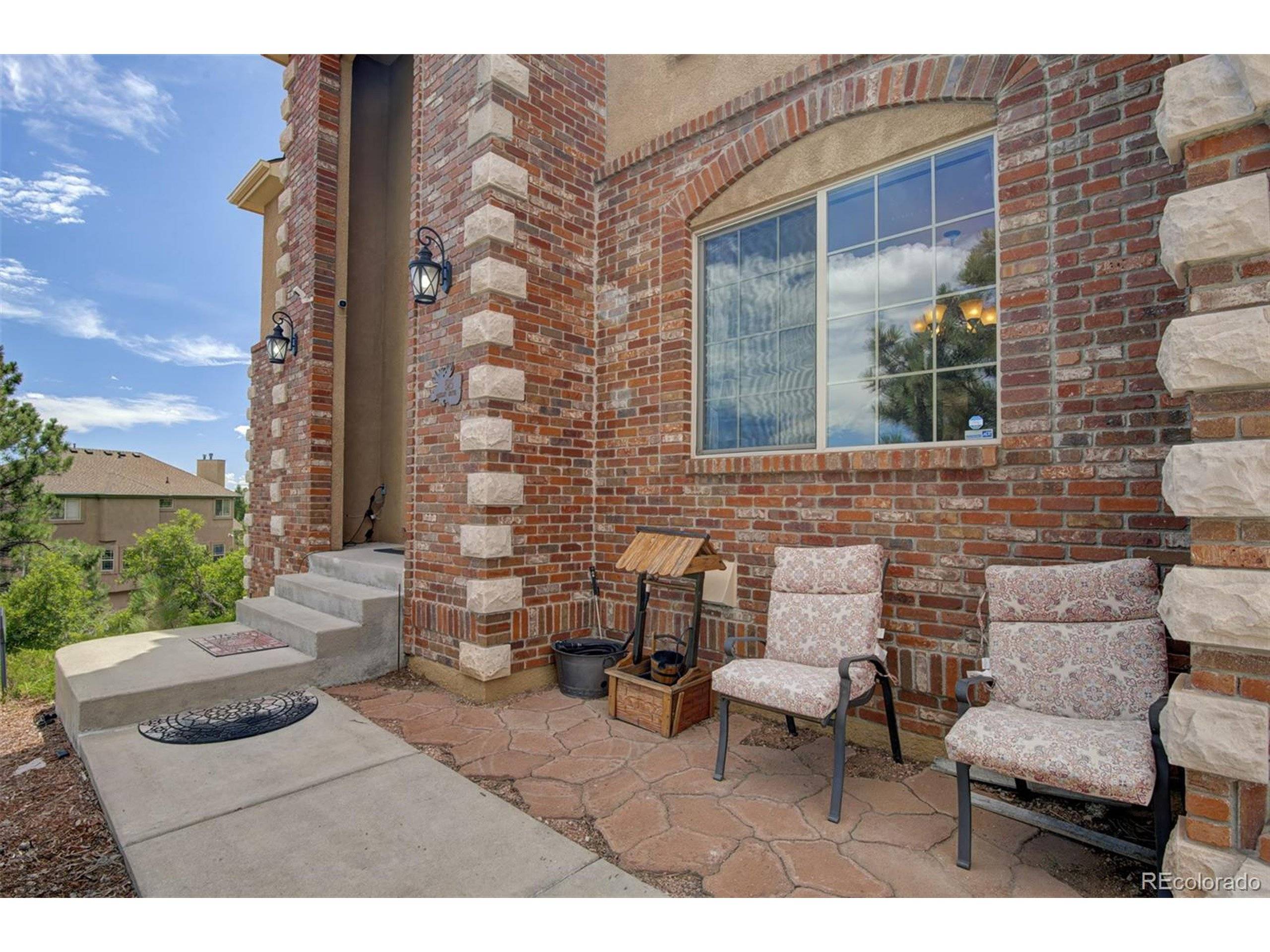 Colorado Springs, CO 80906,525 Paisley Dr