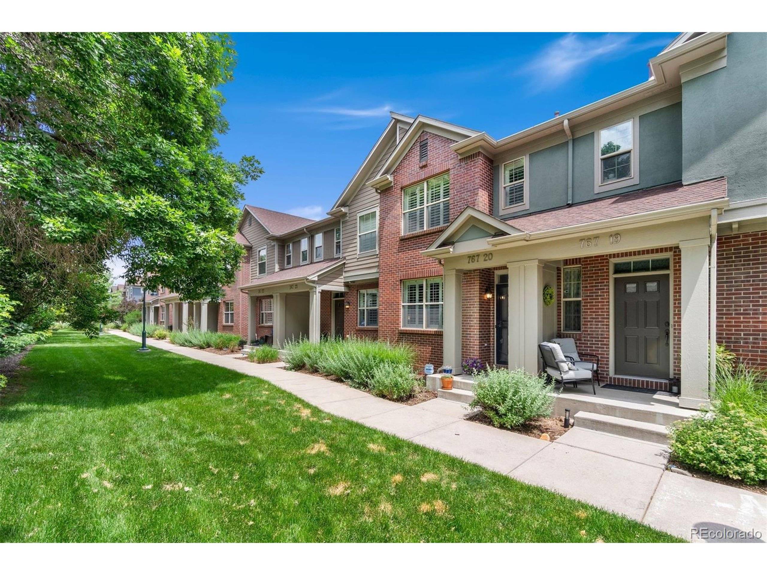 Denver, CO 80230,767 Roslyn St #20