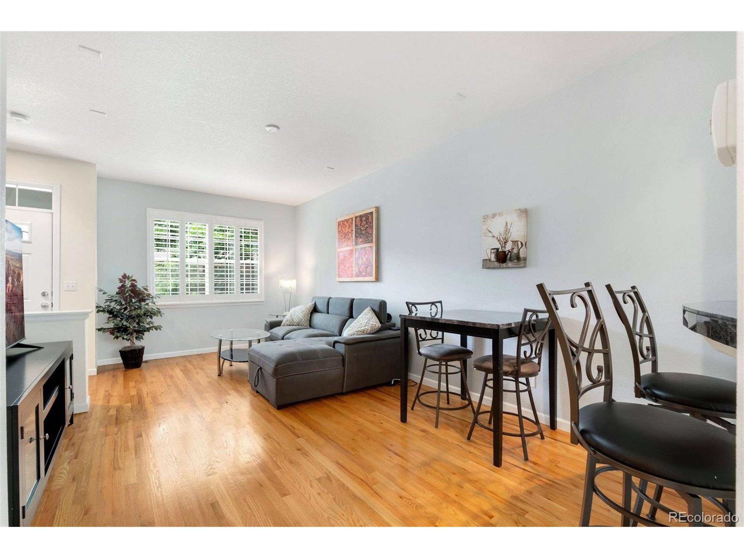 Denver, CO 80230,767 Roslyn St #20