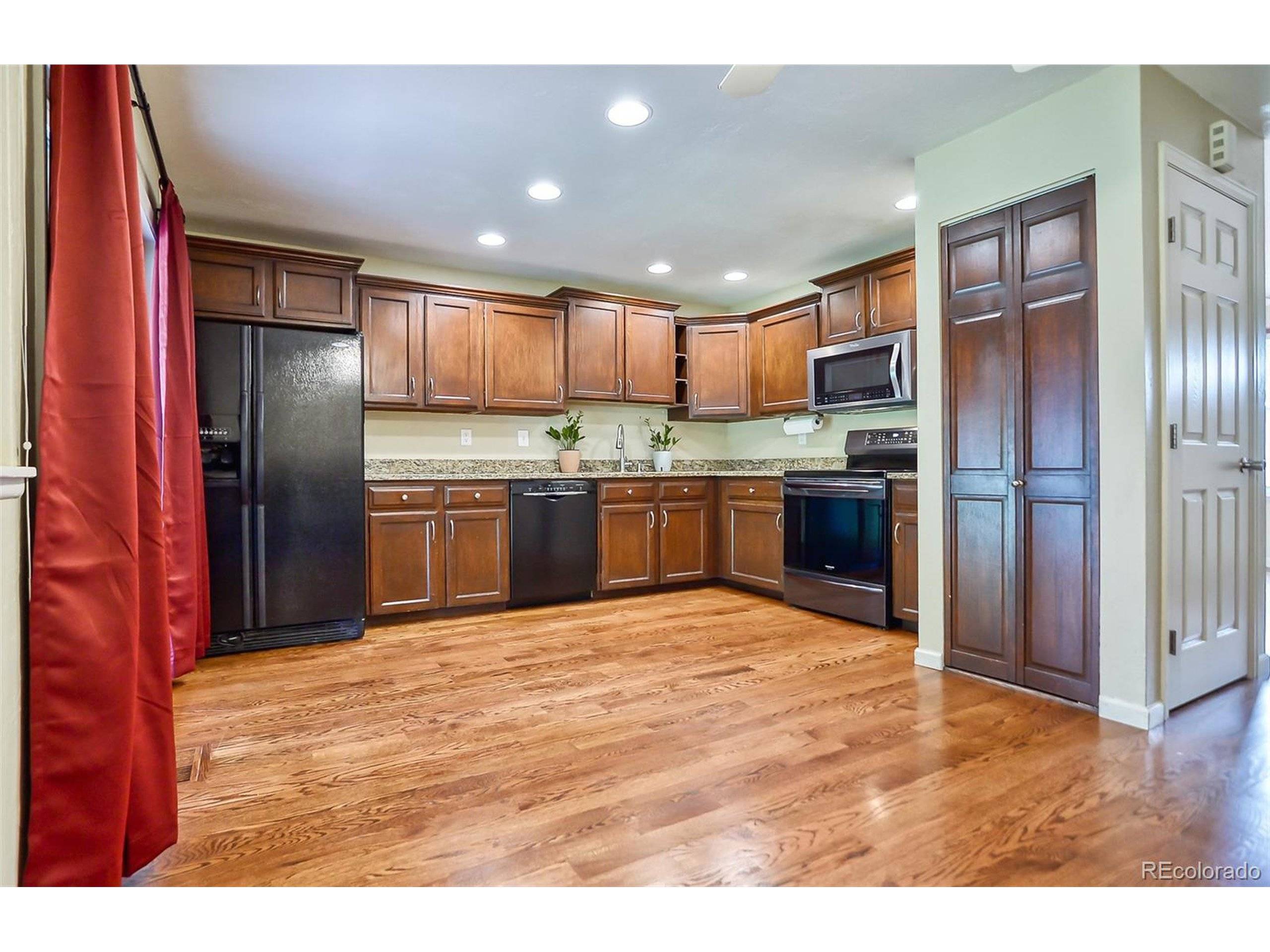 Littleton, CO 80123,6627 S Garland Way