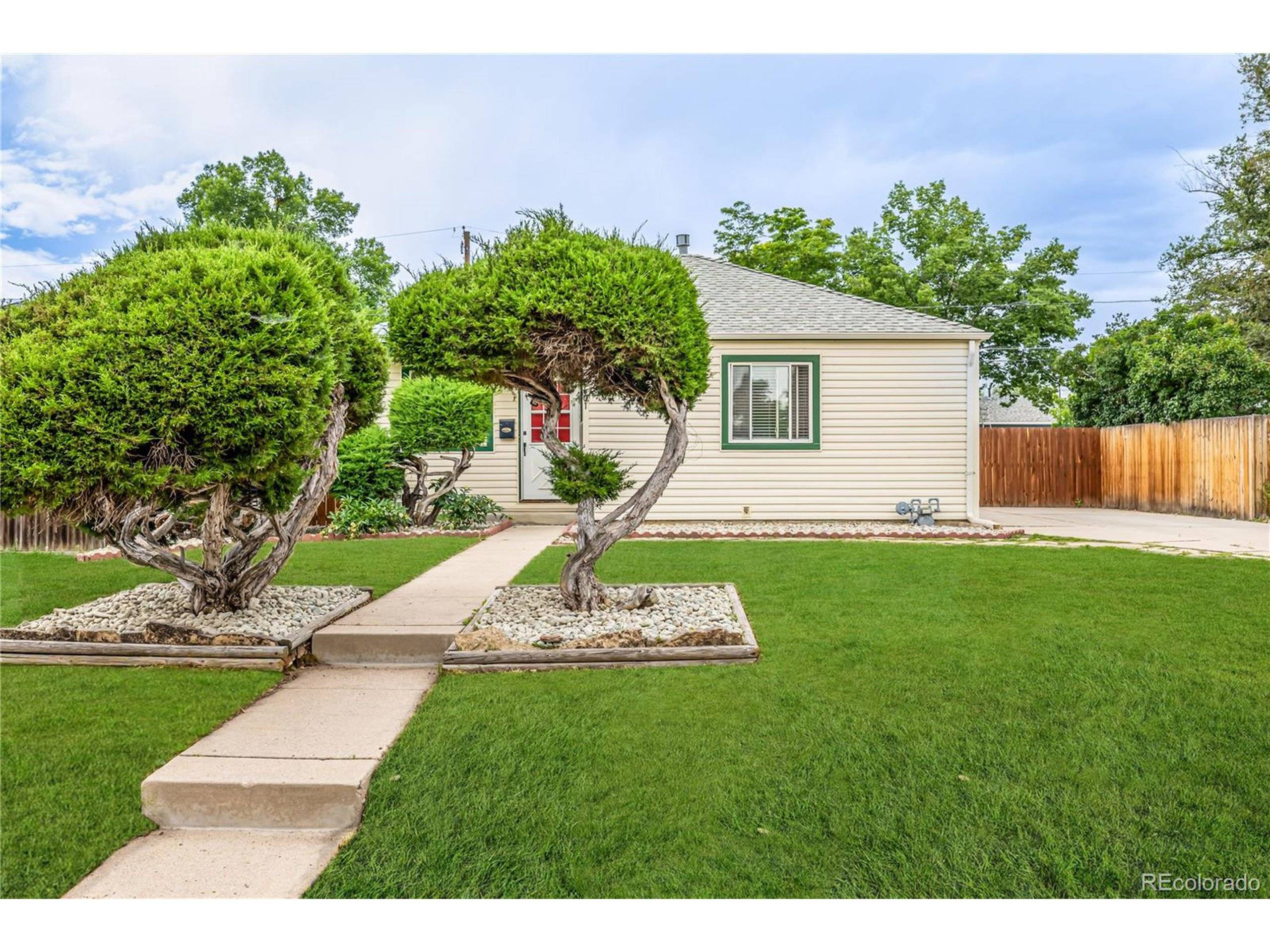 Denver, CO 80219,1601 S Yates St
