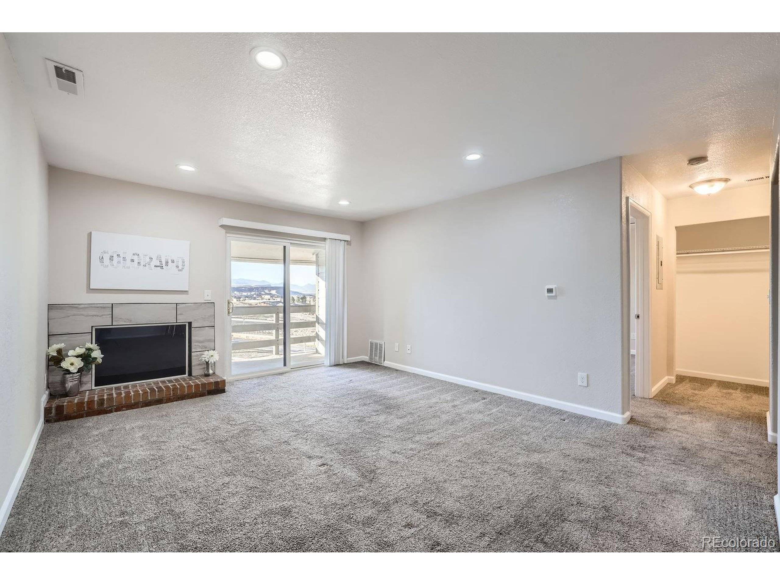 Lakewood, CO 80228,519 Wright St #304