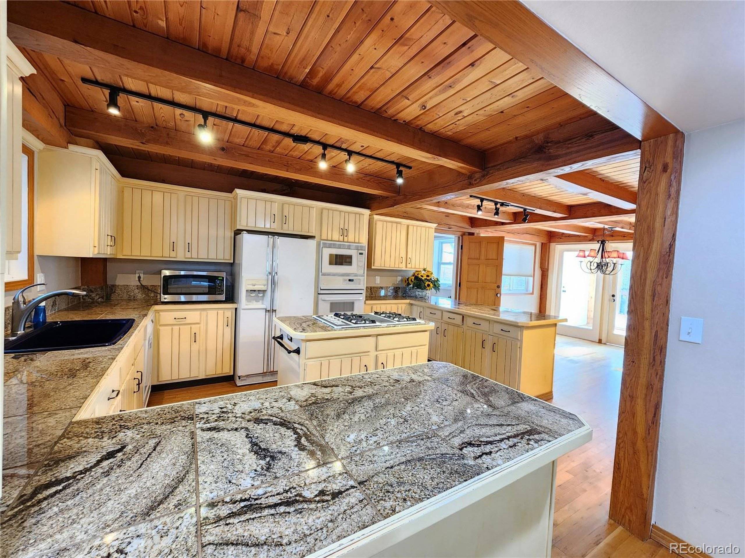 Littleton, CO 80120,2418 W Euclid Ave