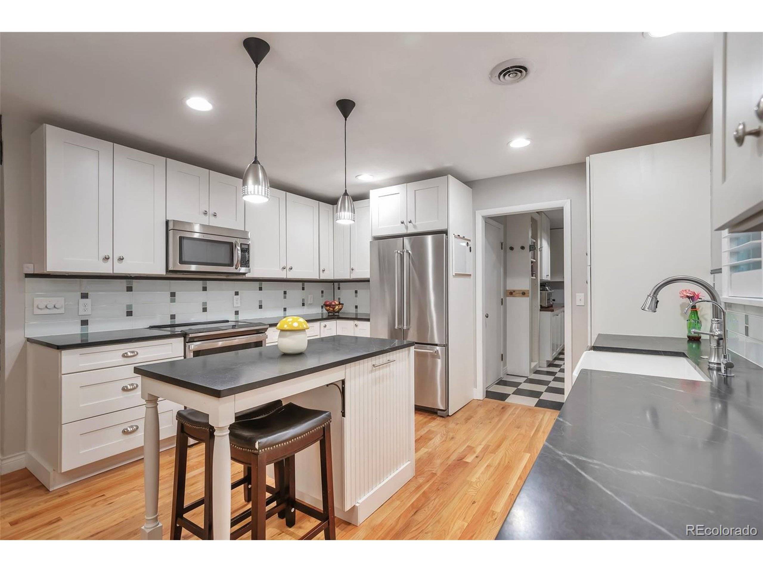 Louisville, CO 80027,503 Lois Dr
