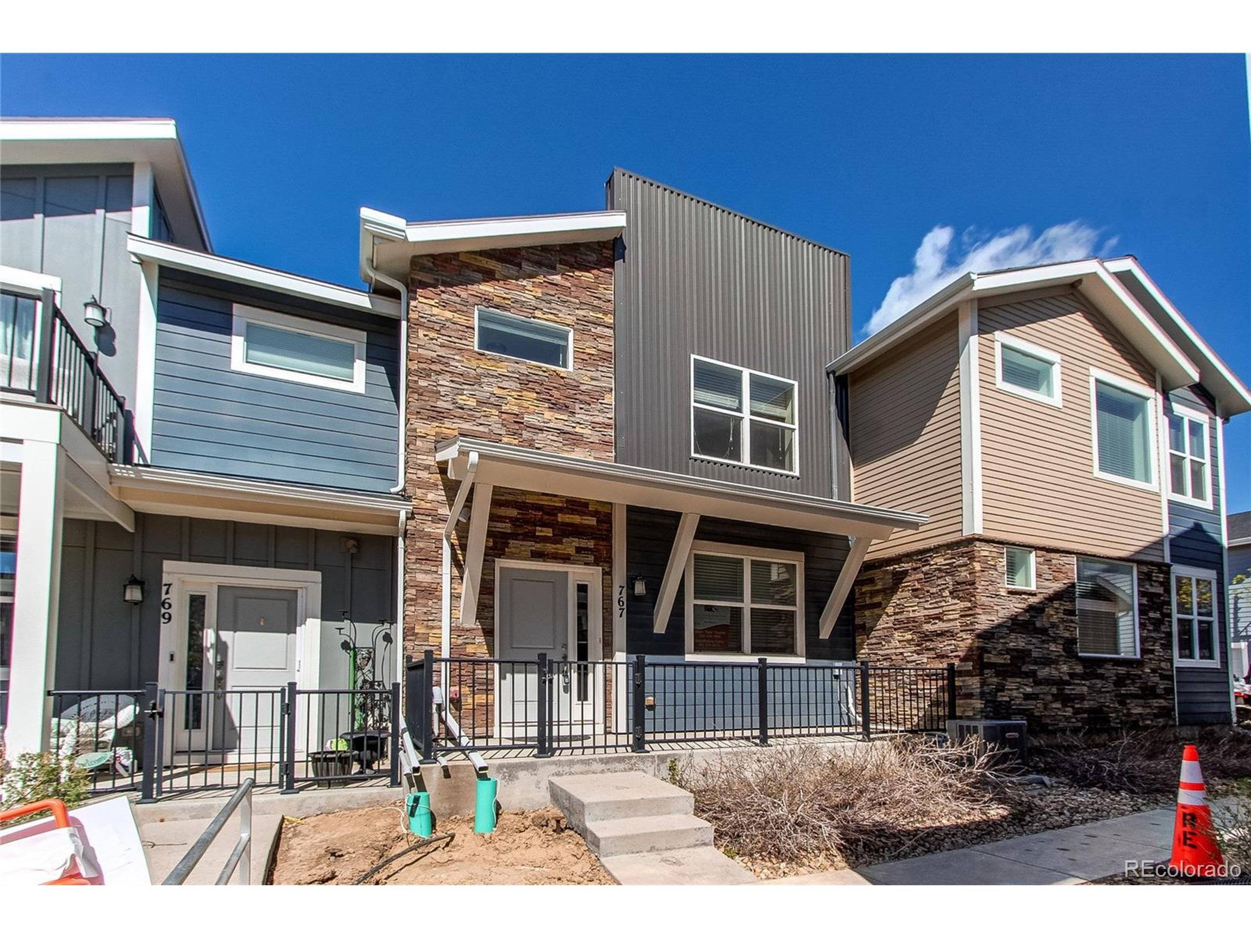 Longmont, CO 80503,767 Robert St