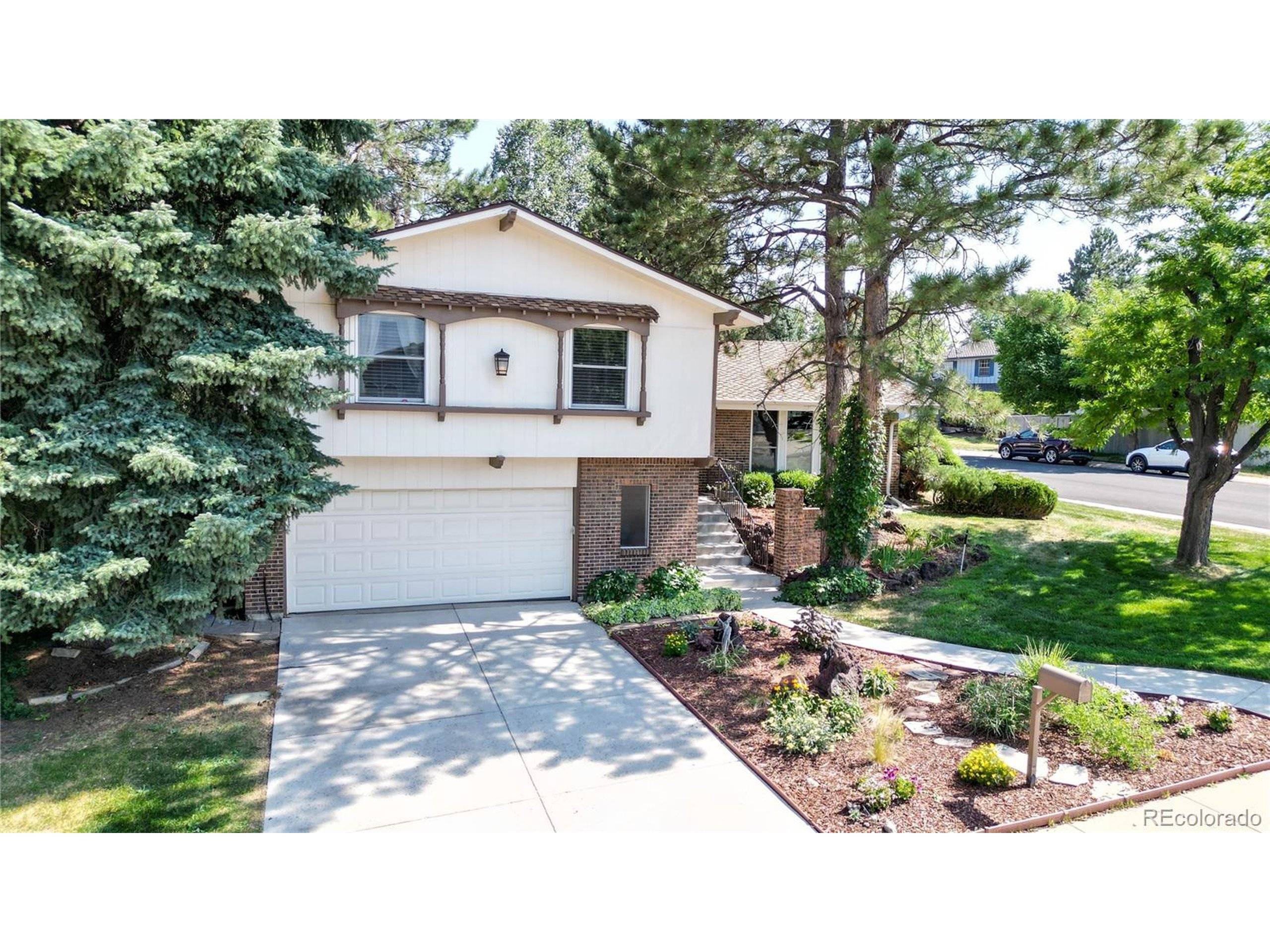 Denver, CO 80237,3752 S Rosemary Way