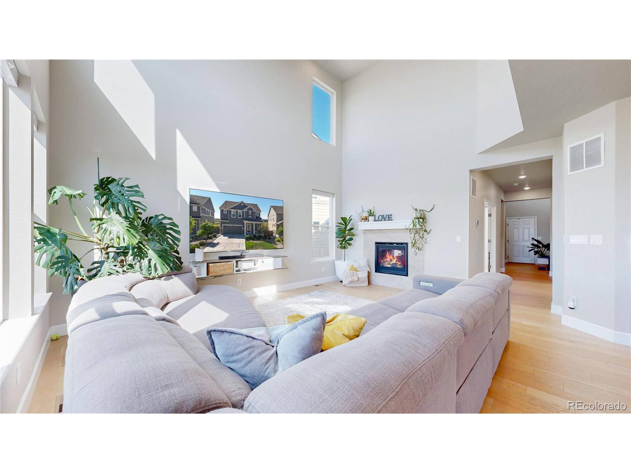 Castle Pines, CO 80108,416 Hyde Park Cir
