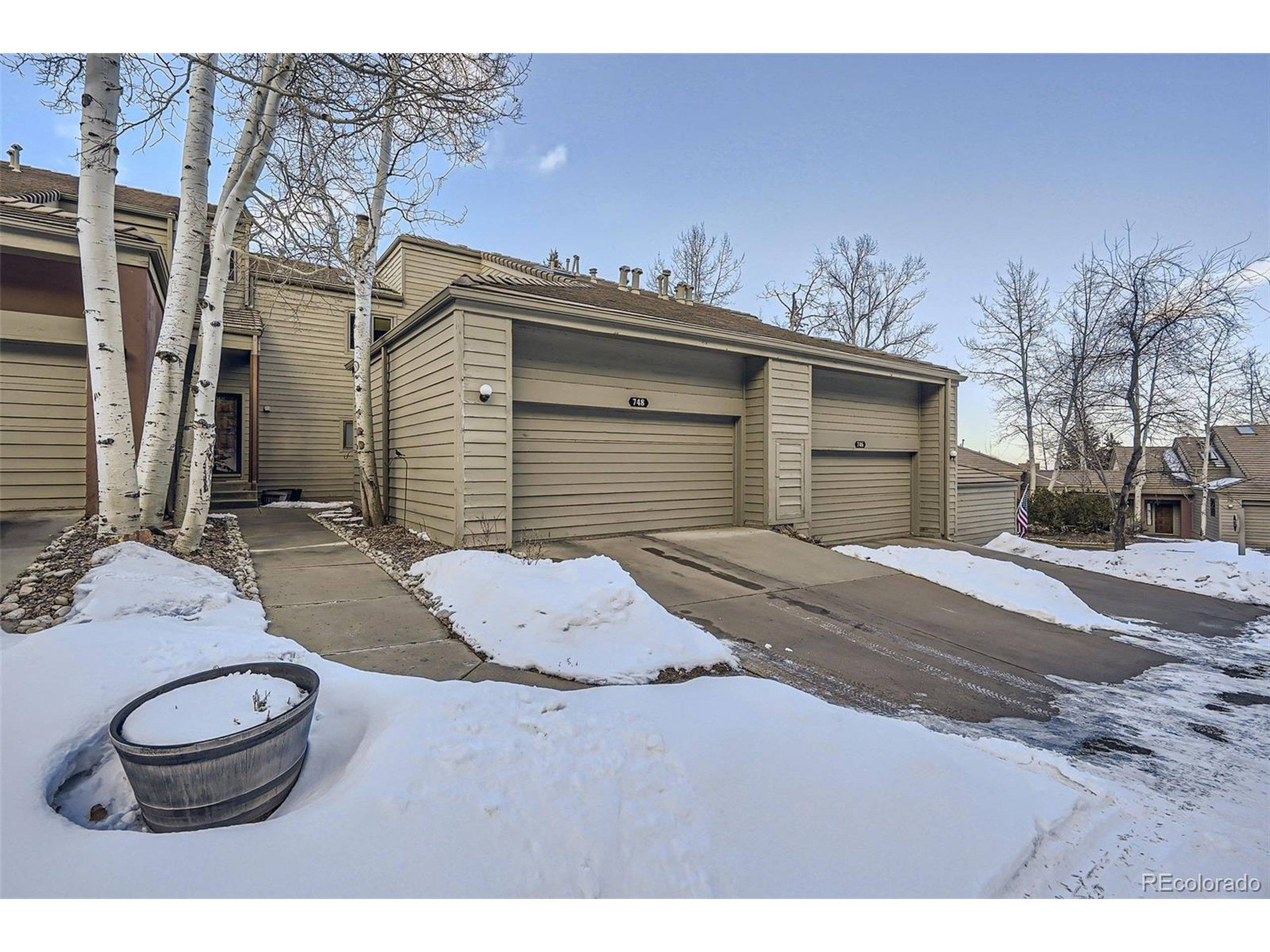 Golden, CO 80401,748 Ridgeside Dr