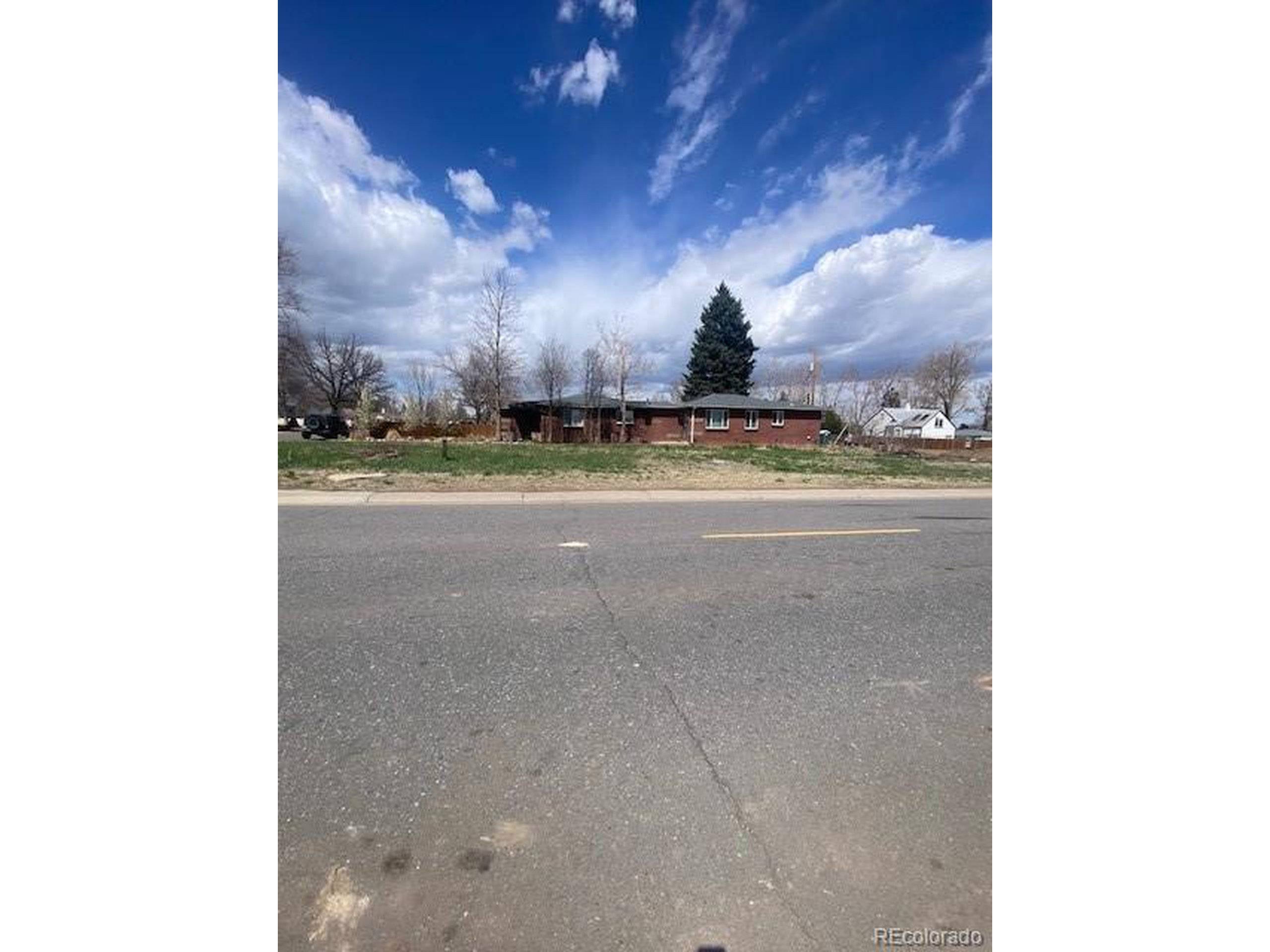 Denver, CO 80221,4804 Umatilla St