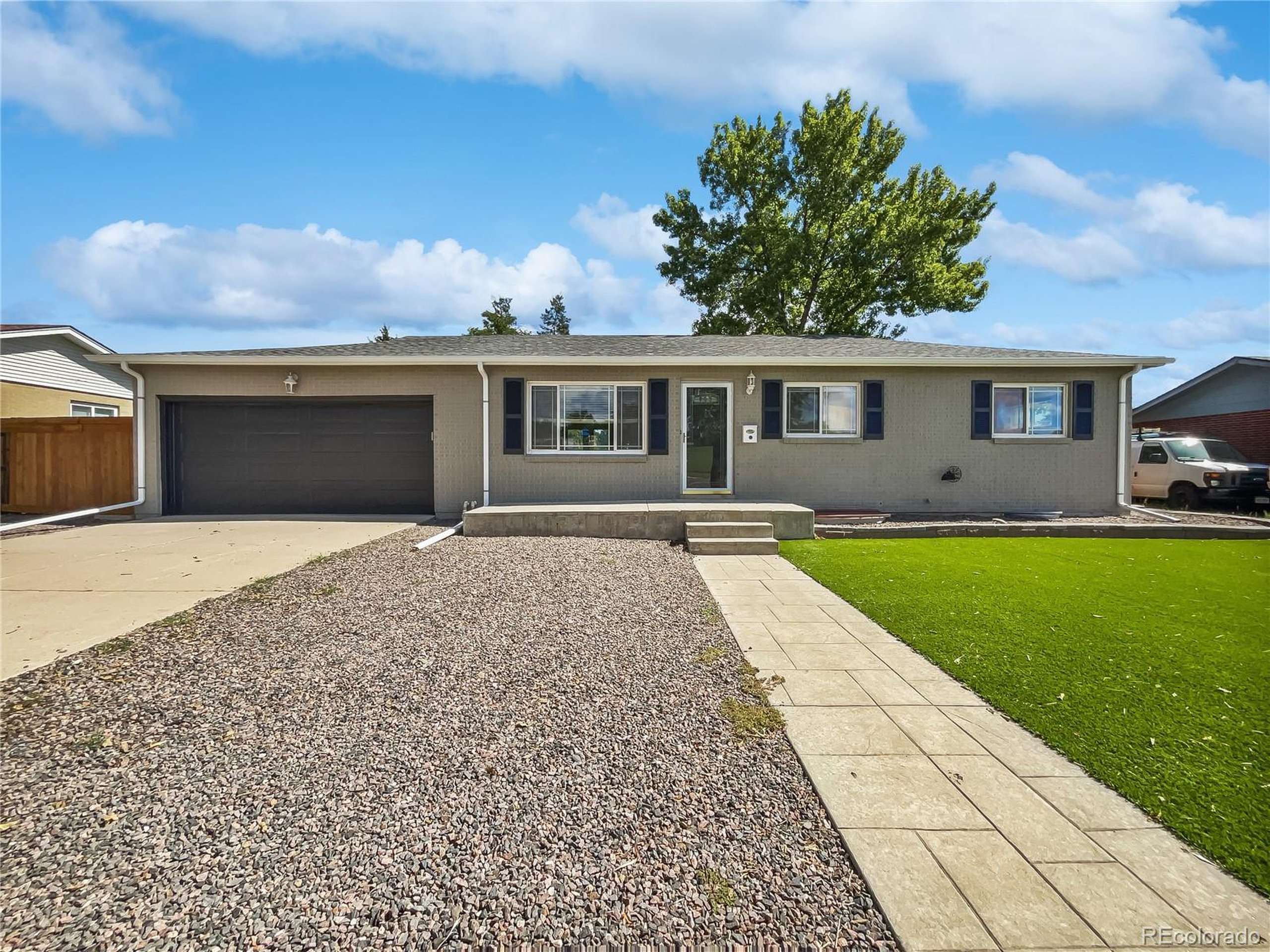 Lakewood, CO 80228,962 S Union Blvd