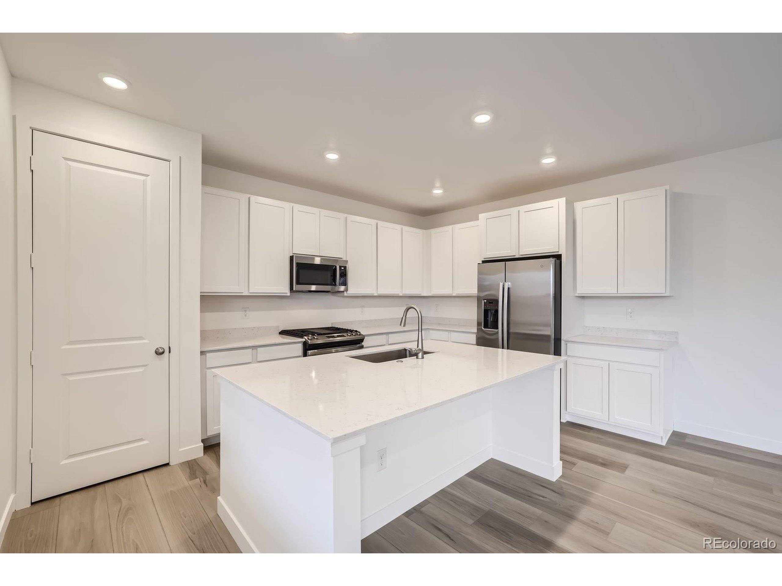 Morrison, CO 80465,3045 S Poppy St