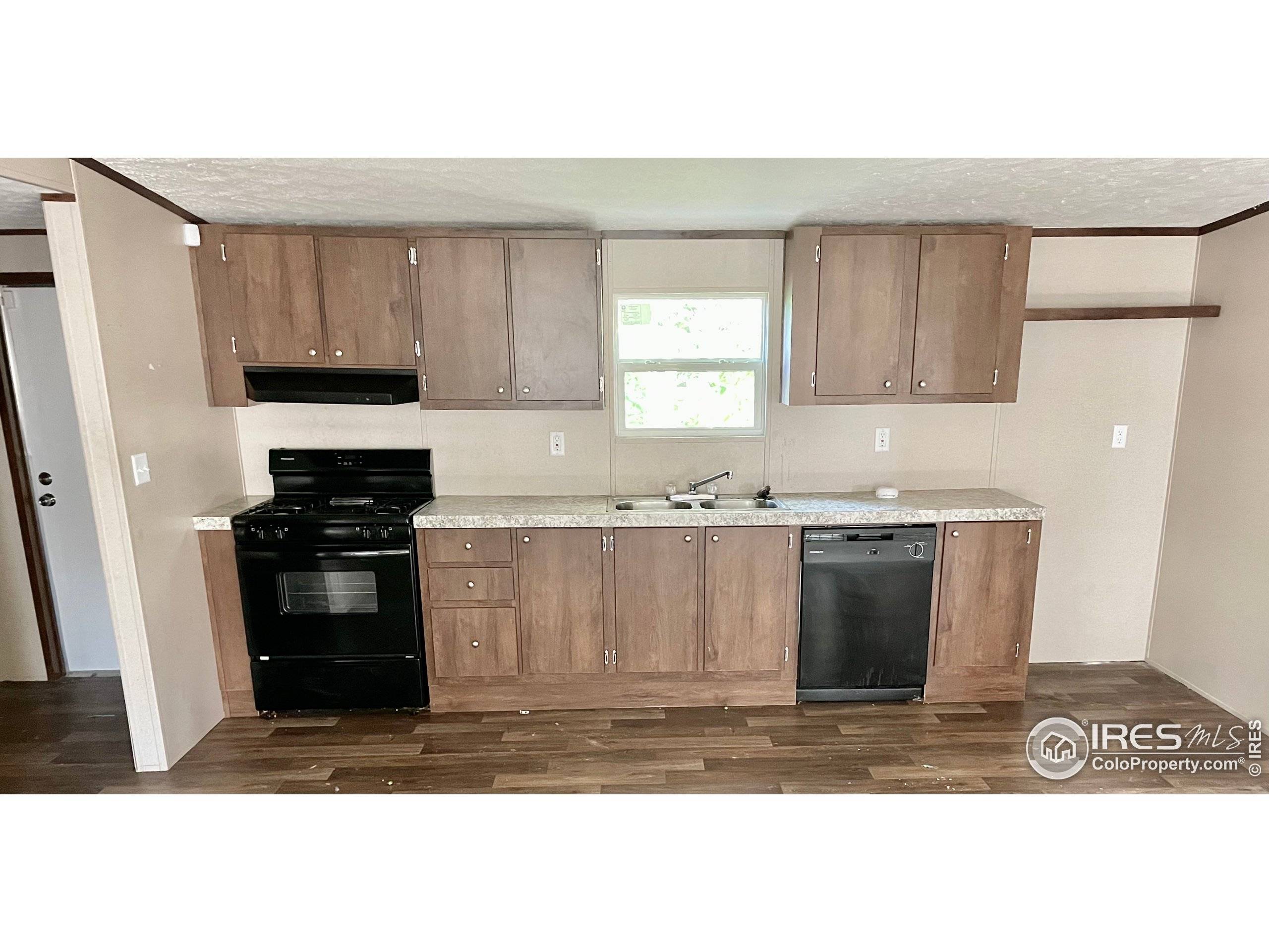 Hudson, CO 80642,218 Grape St #8