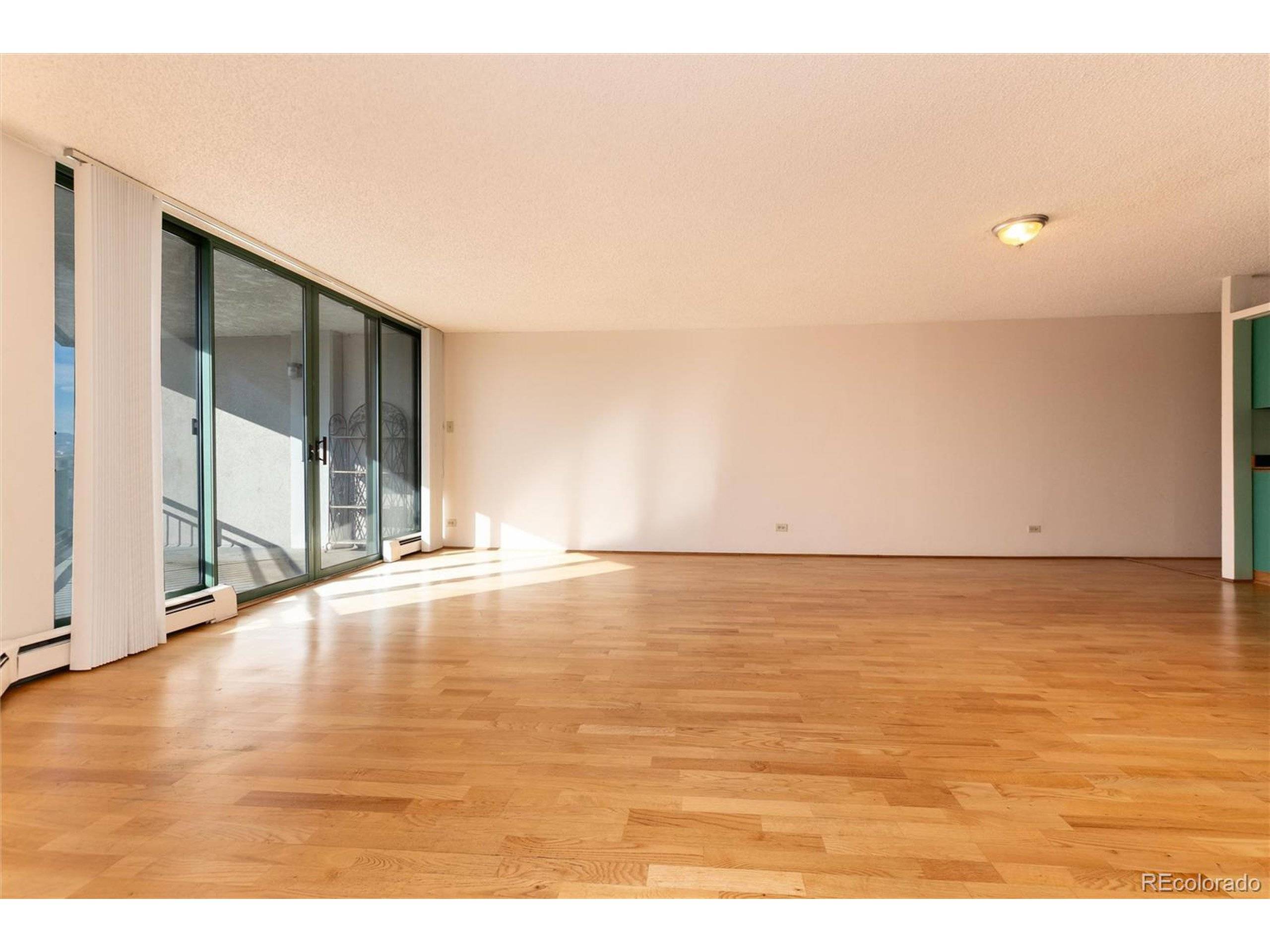 Denver, CO 80203,550 E 12th Ave #907