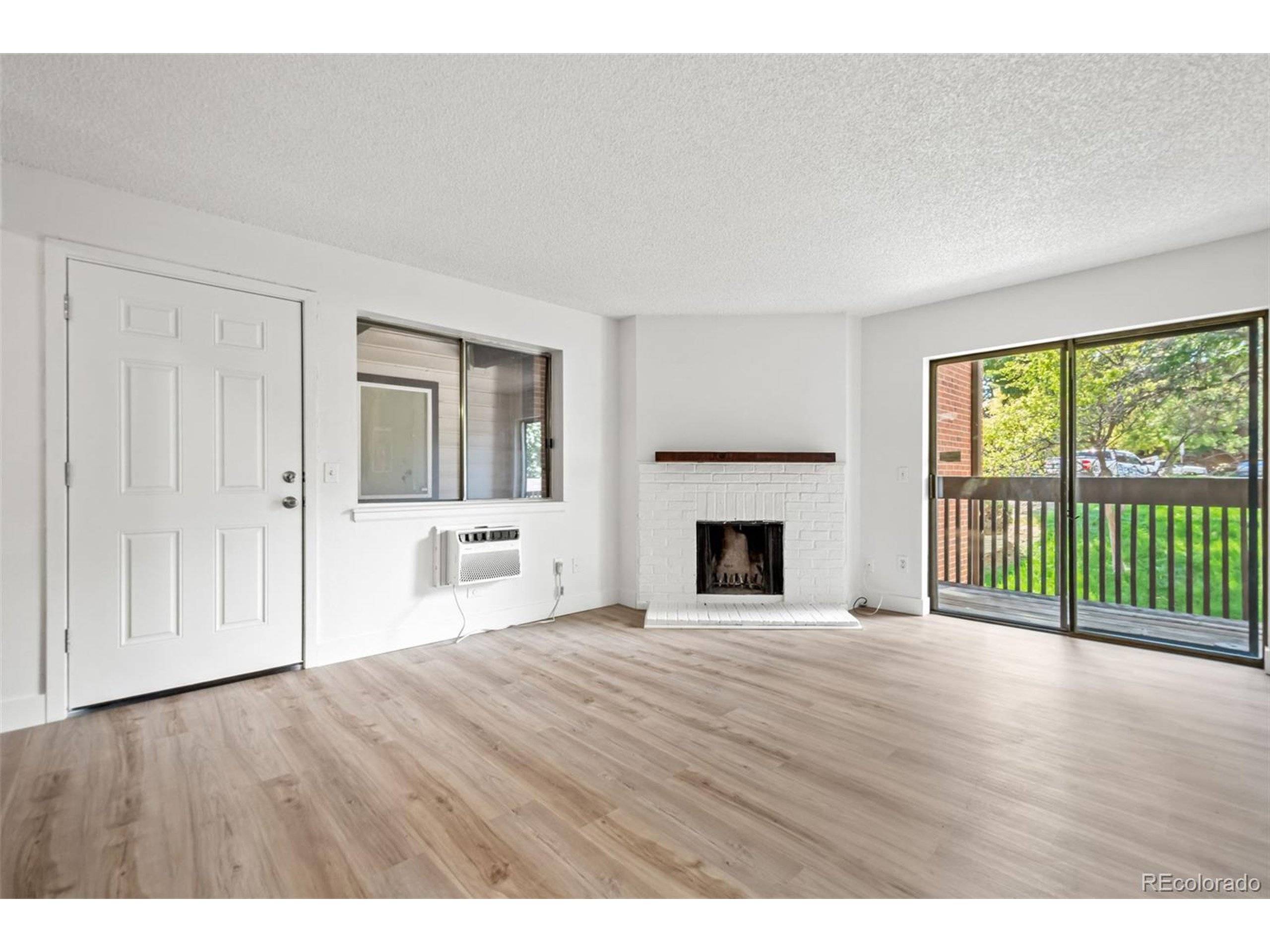 Aurora, CO 80011,14652 E 2nd Ave #202D