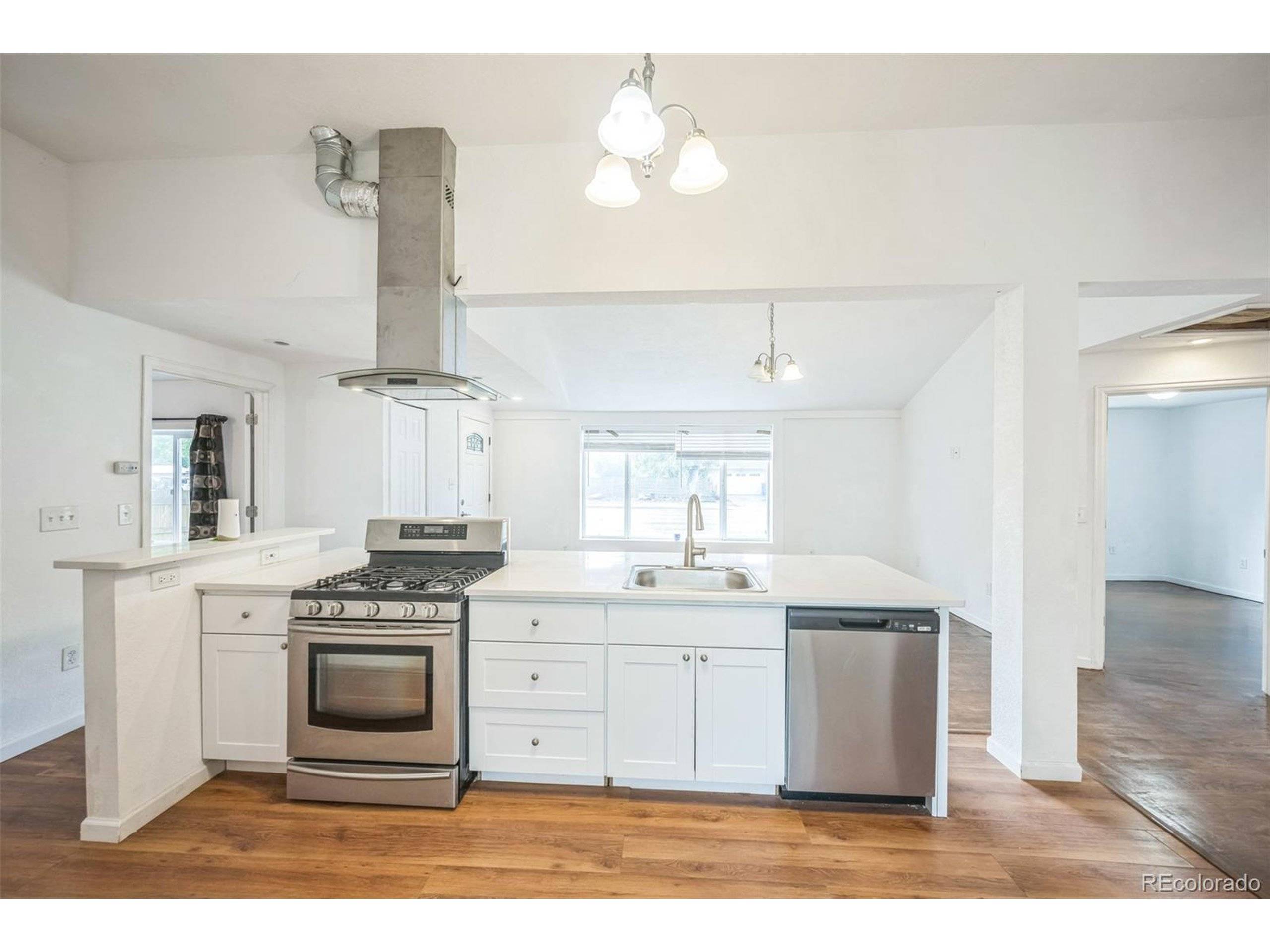 Wheat Ridge, CO 80033,7010 W 44th Ave