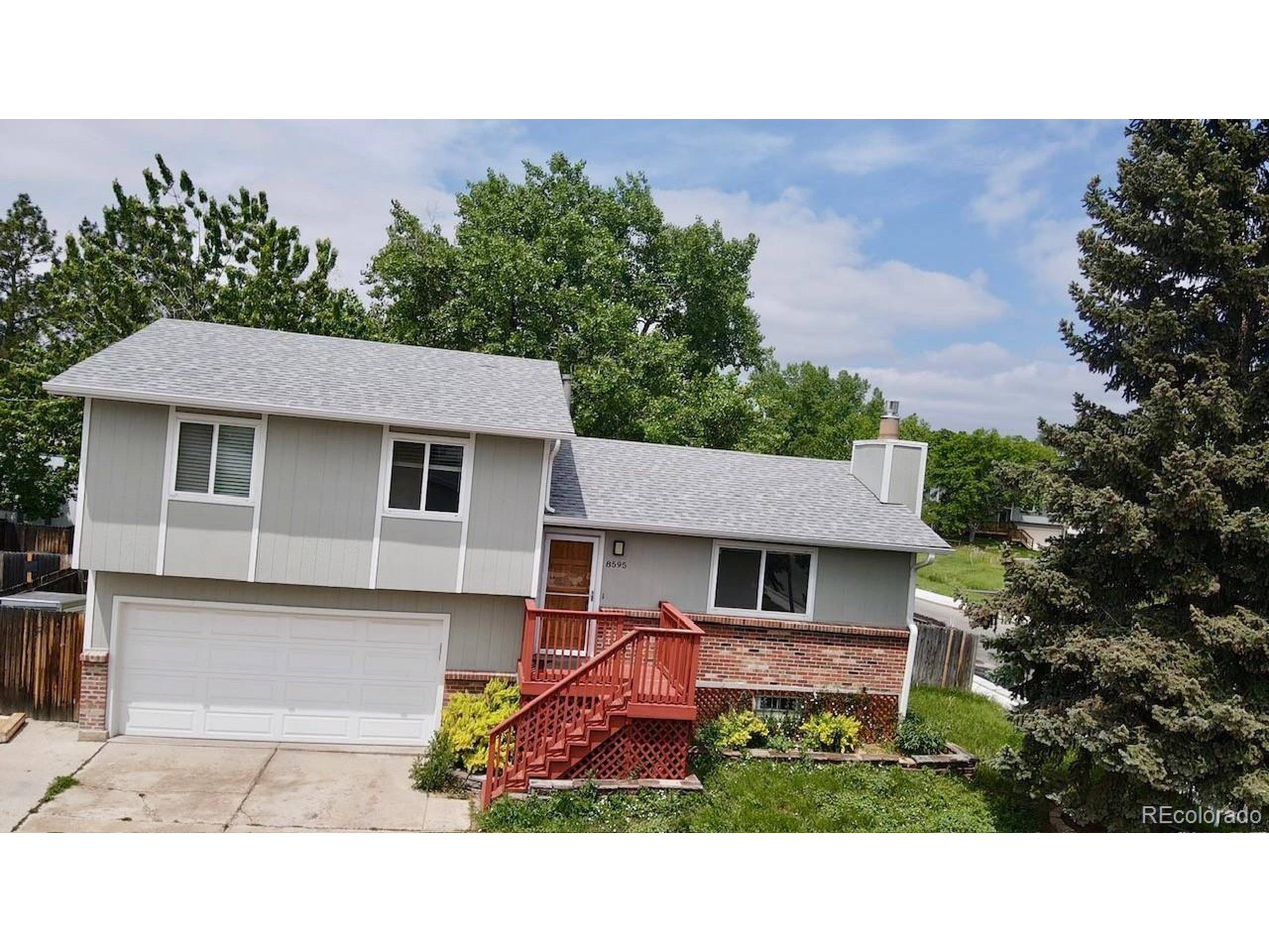 Arvada, CO 80005,8595 Field Ct