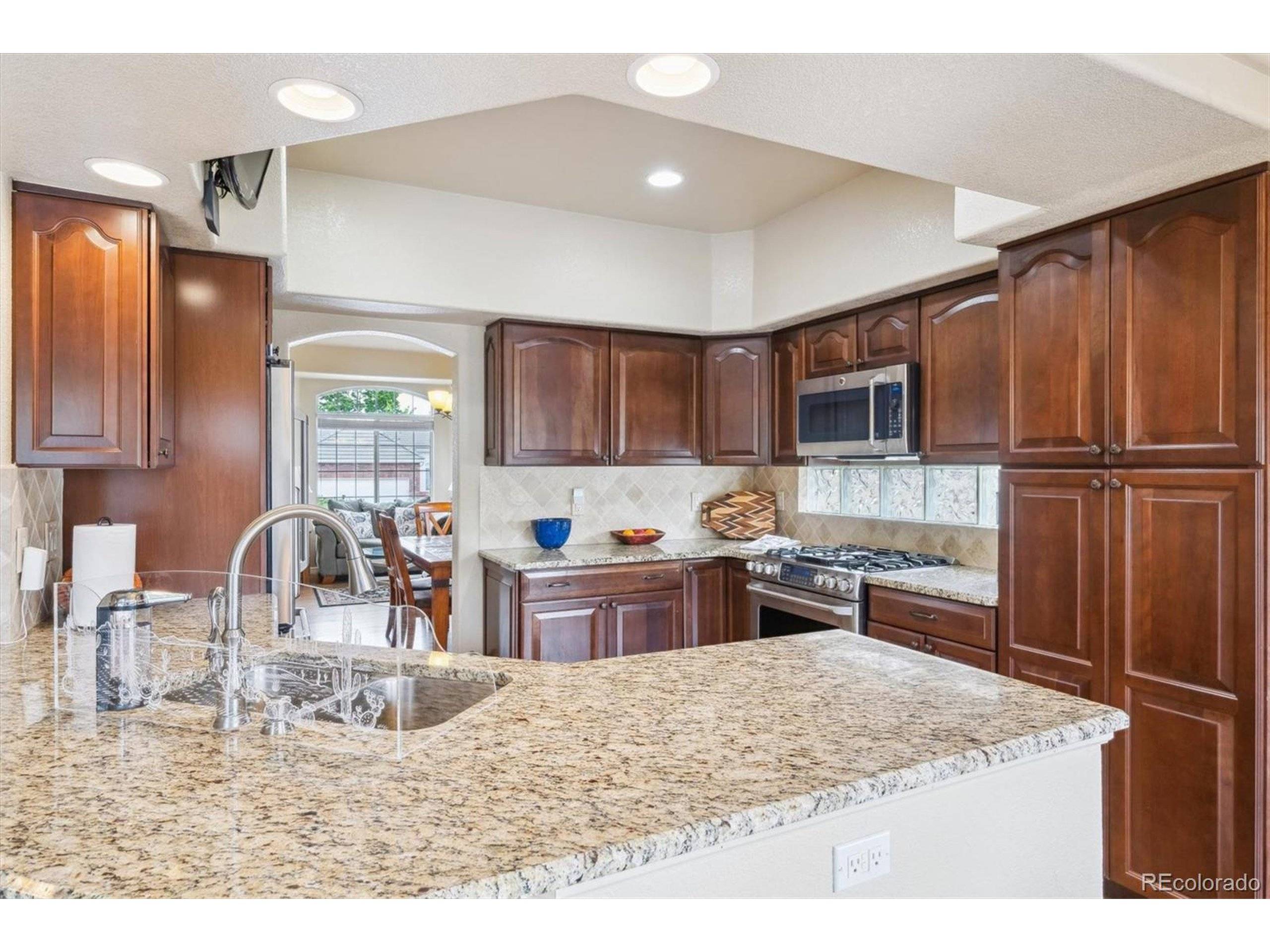 Highlands Ranch, CO 80129,3305 White Oak Ln