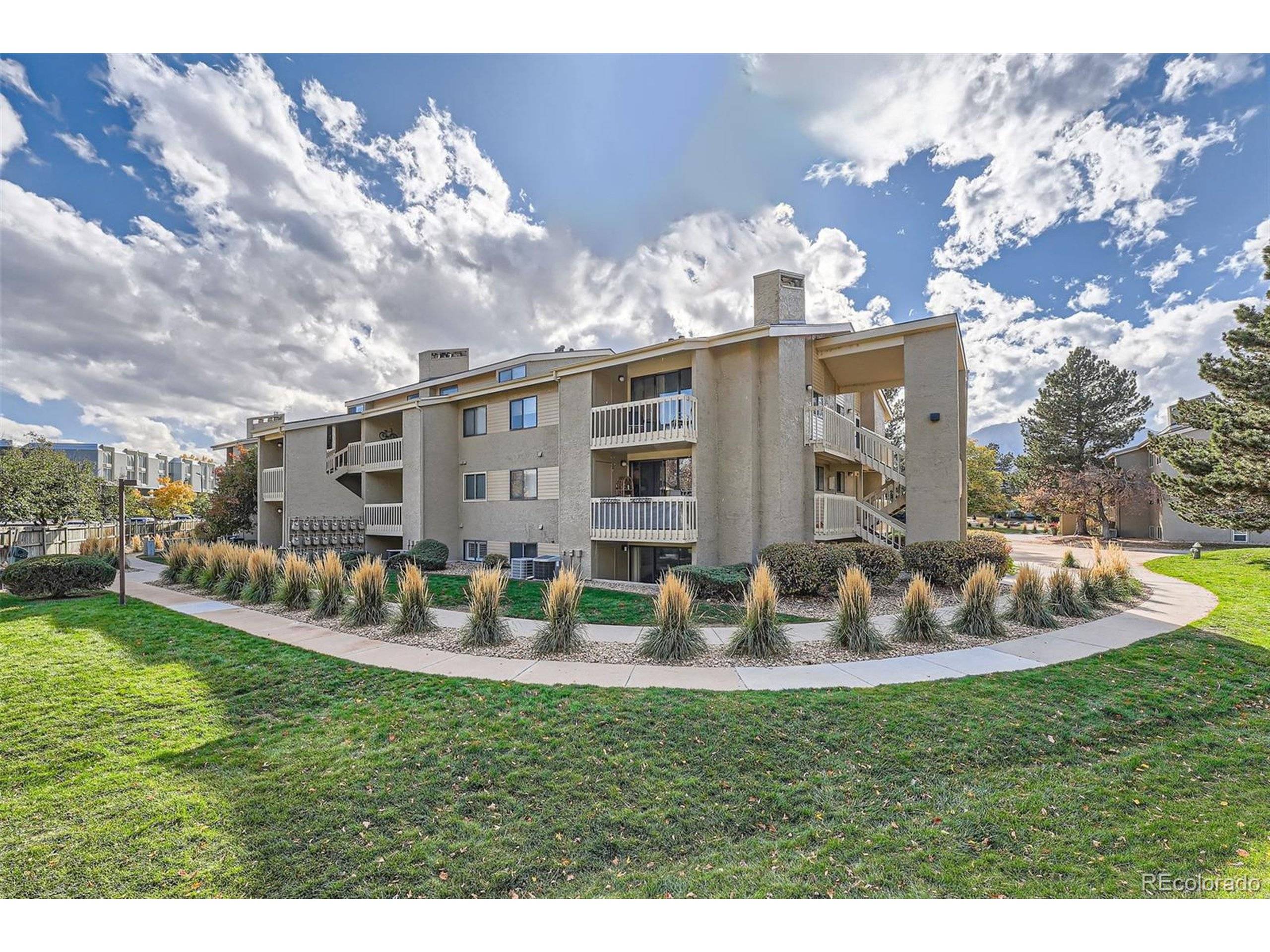 Boulder, CO 80303,40 S Boulder Cir #4014