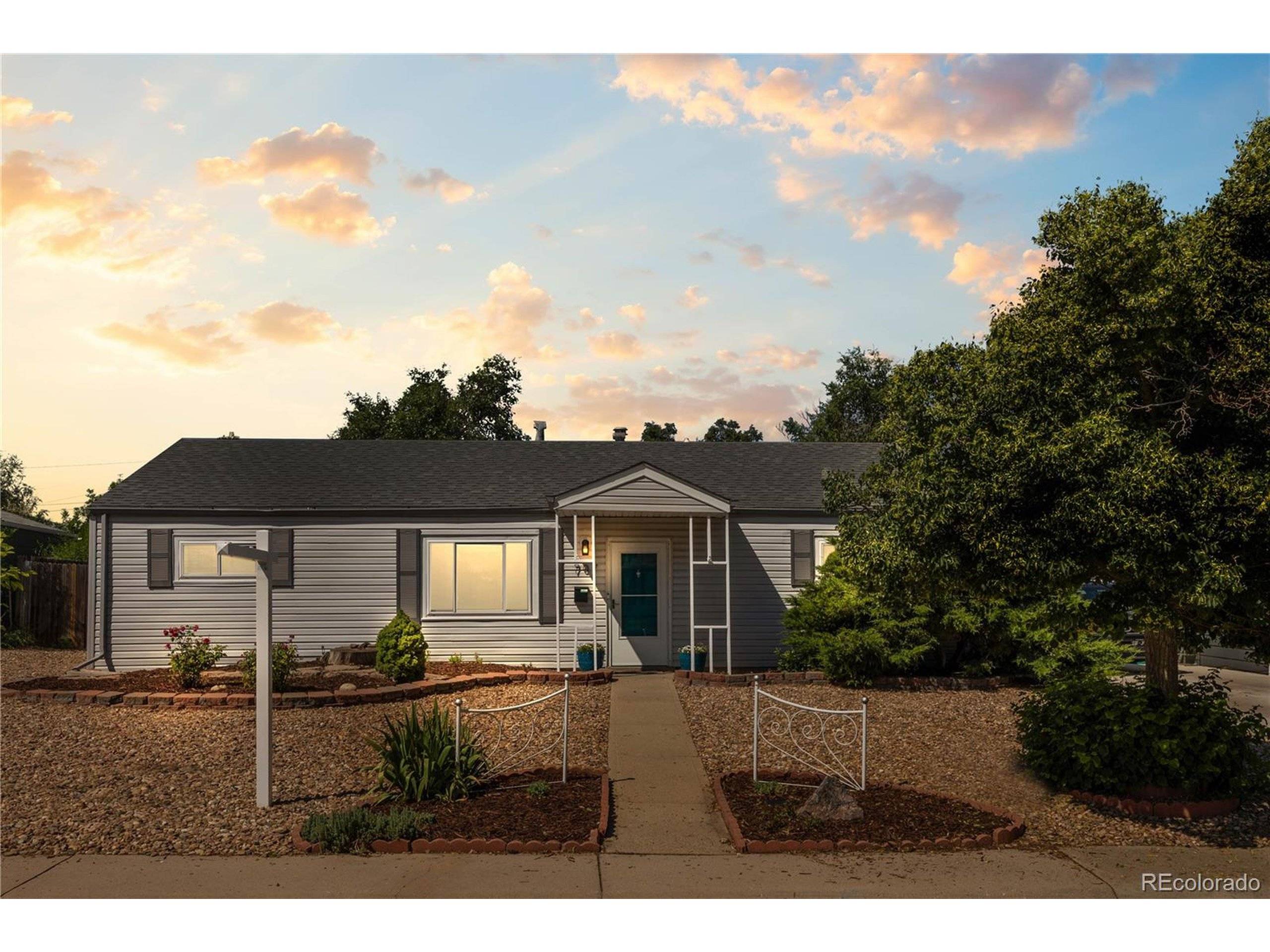 Aurora, CO 80011,707 Uvalda St