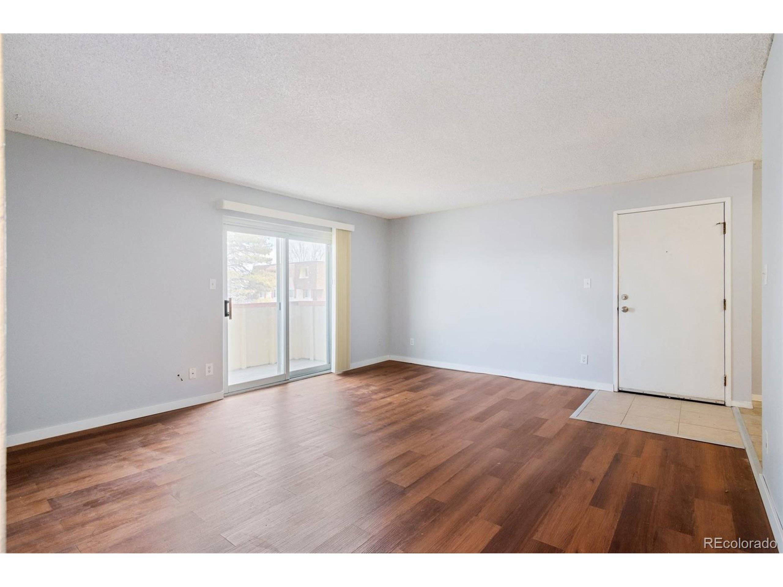 Thornton, CO 80260,10211 Ura Ln #2-207