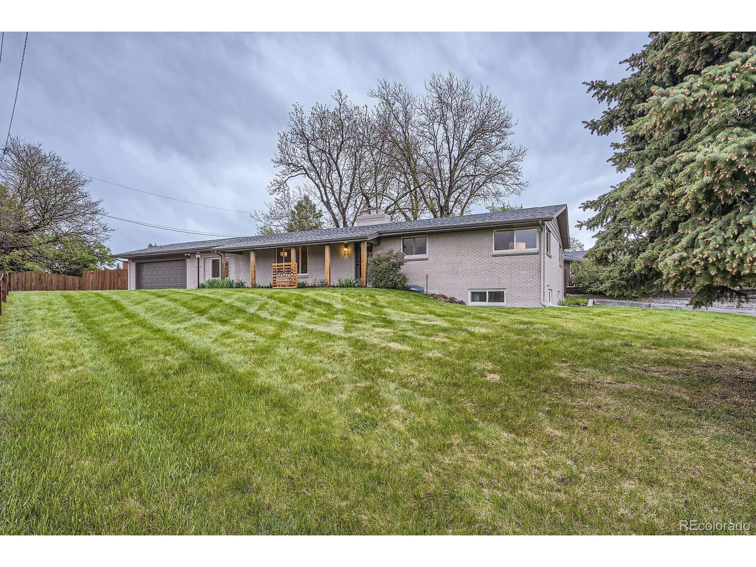Lakewood, CO 80215,Address not disclosed