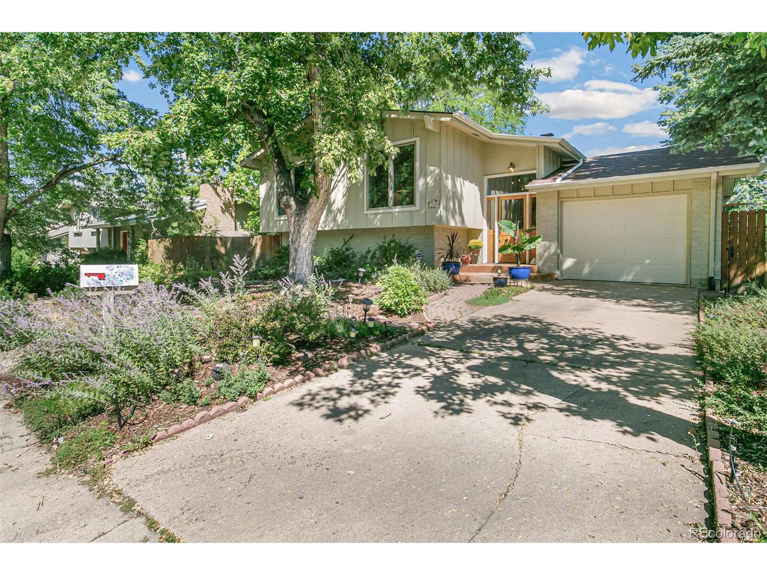 Boulder, CO 80305,Address not disclosed
