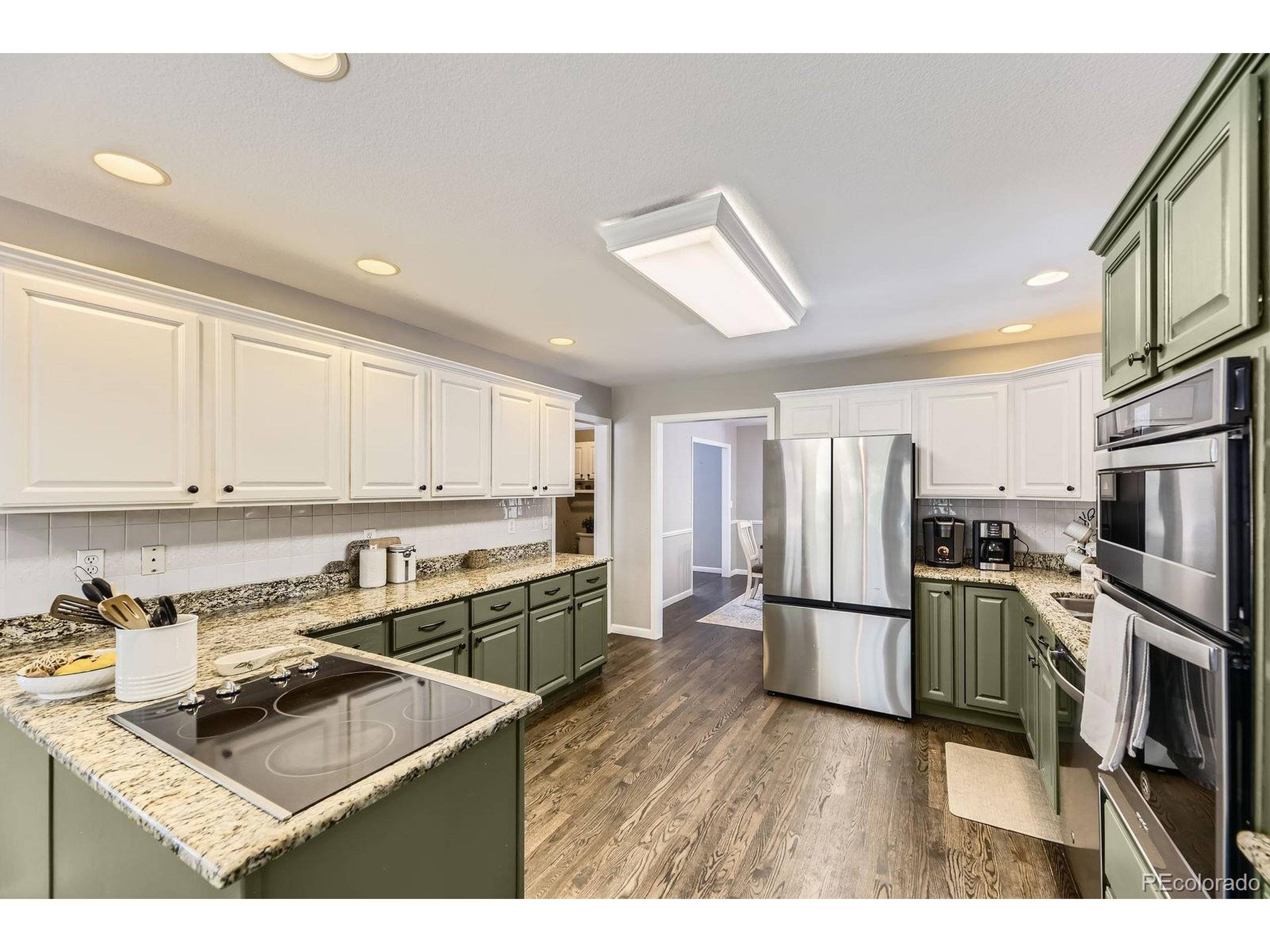 Larkspur, CO 80118,4305 Red Rock Dr