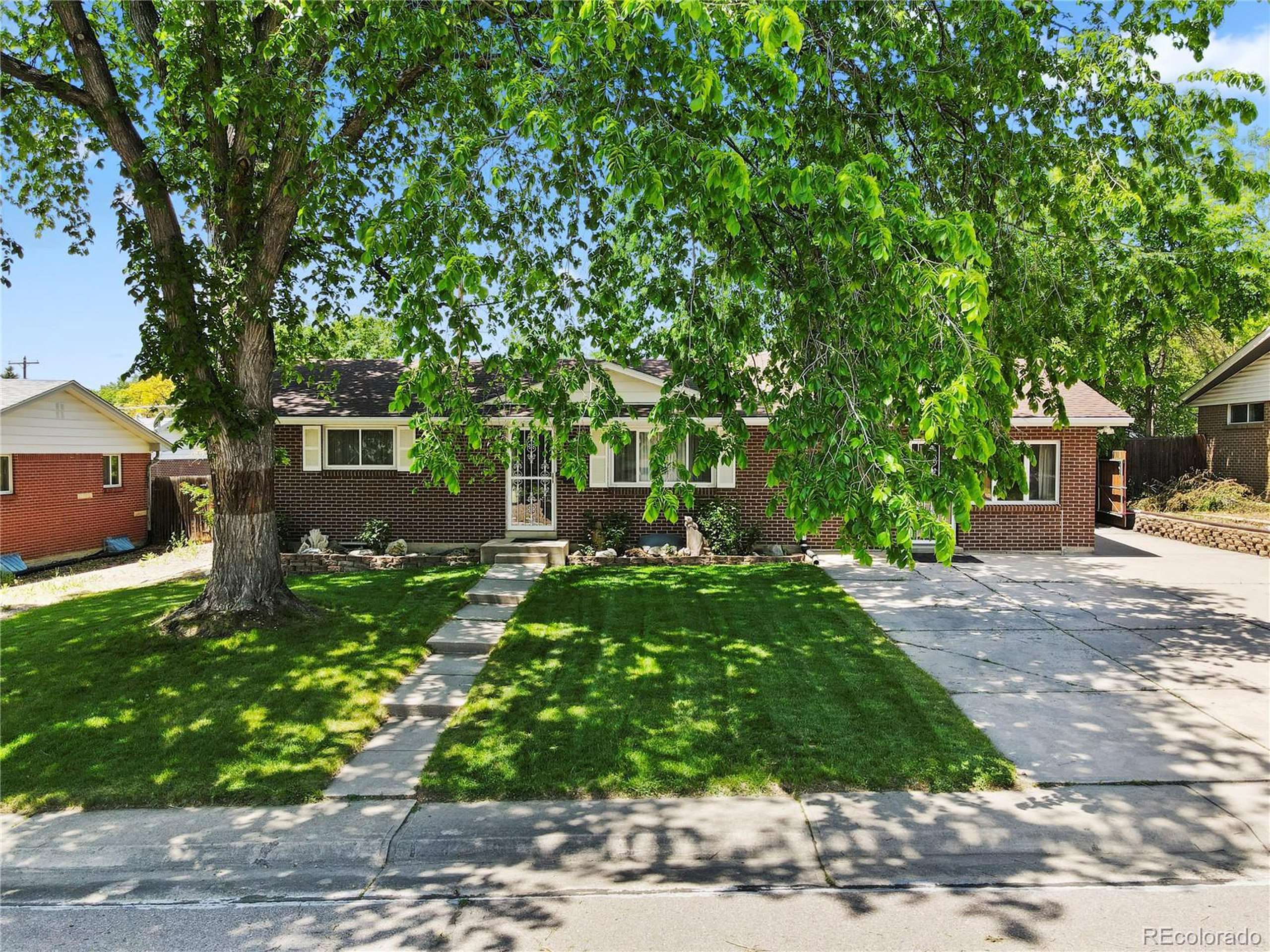Lakewood, CO 80232,Address not disclosed