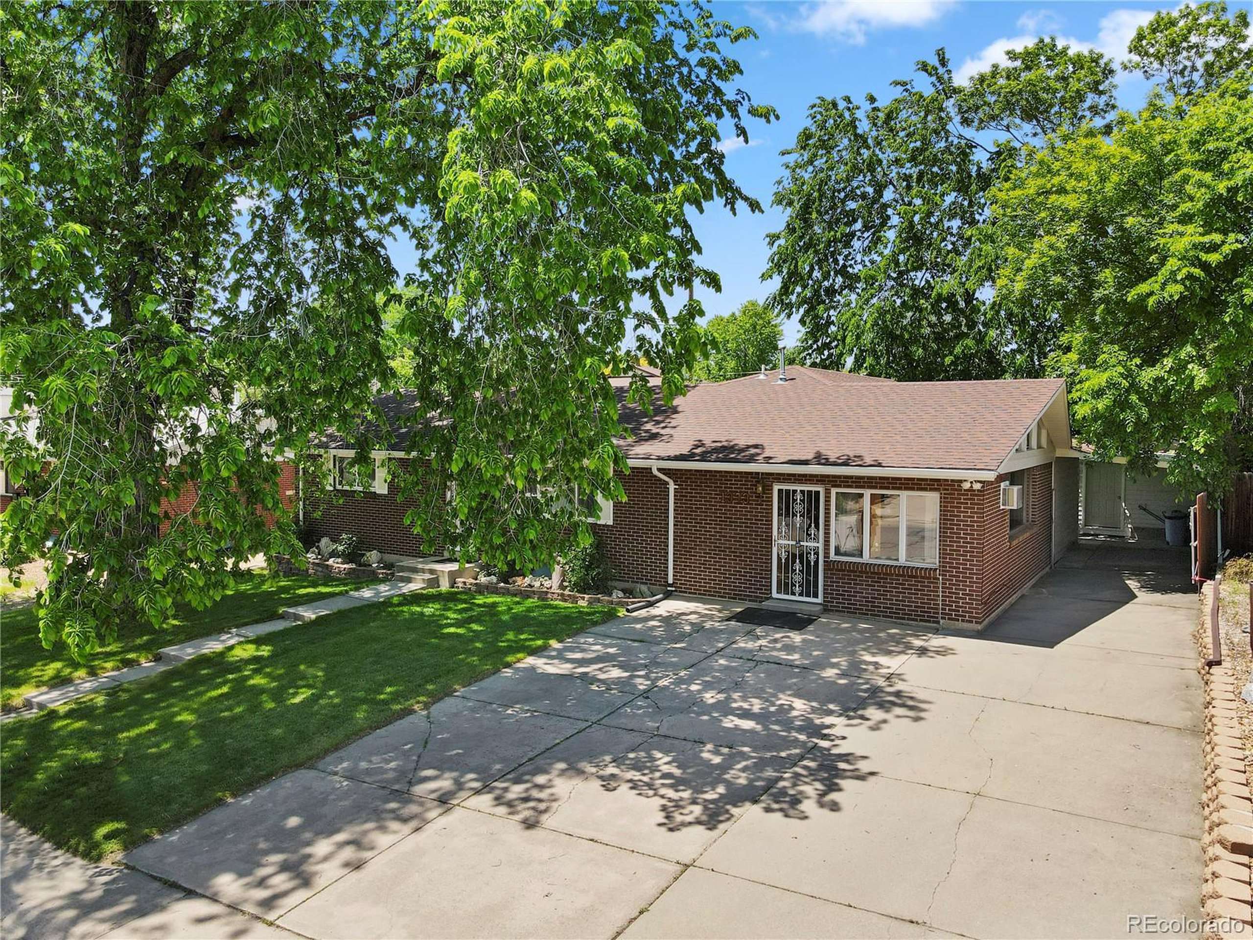 Lakewood, CO 80232,Address not disclosed