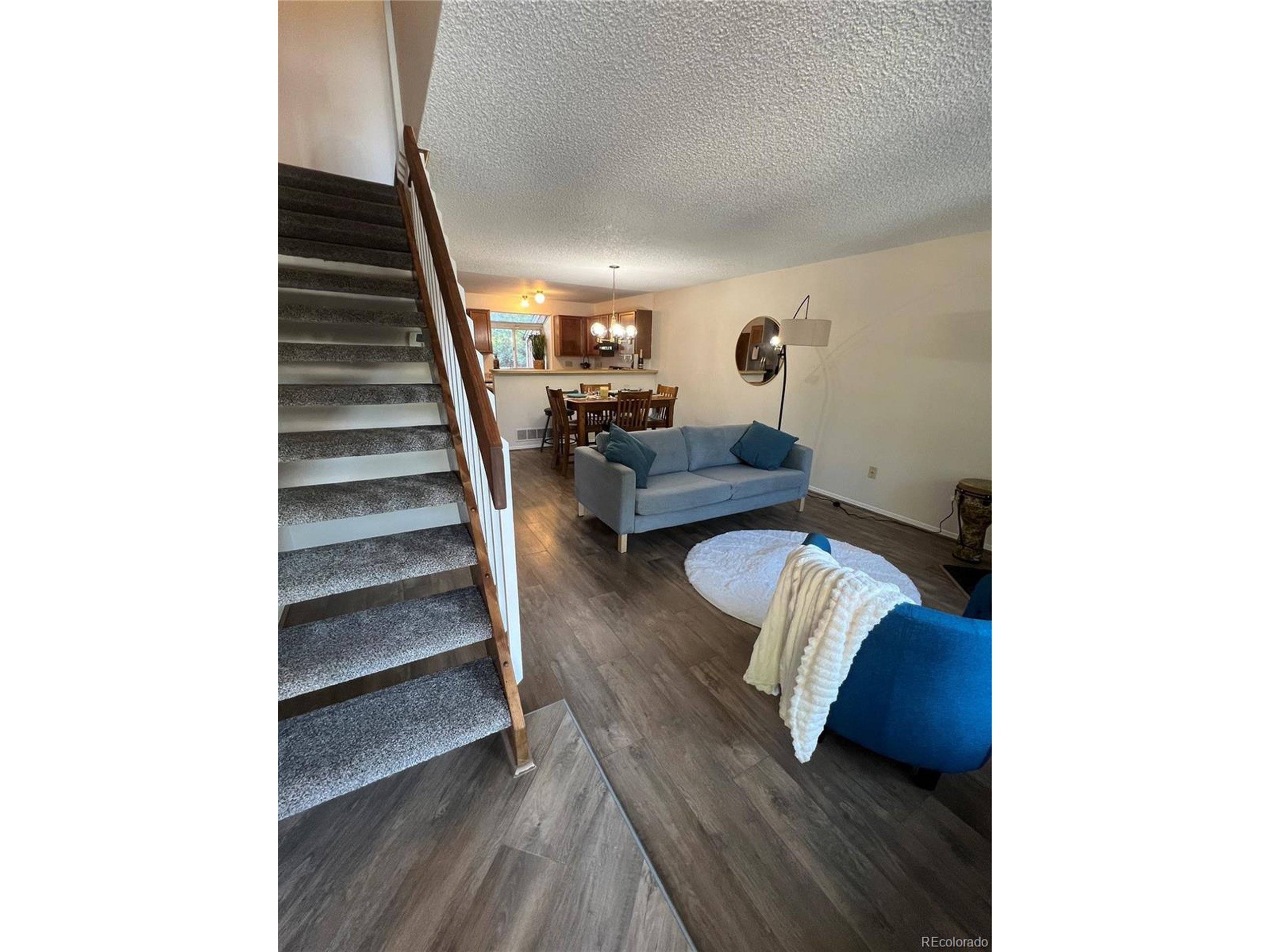 Lakewood, CO 80232,1240 S Flower Cir #A